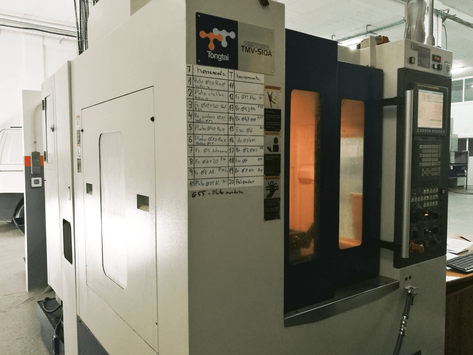 Tongtai TMV-510A Mašinos vaizdas iš kairės pusės