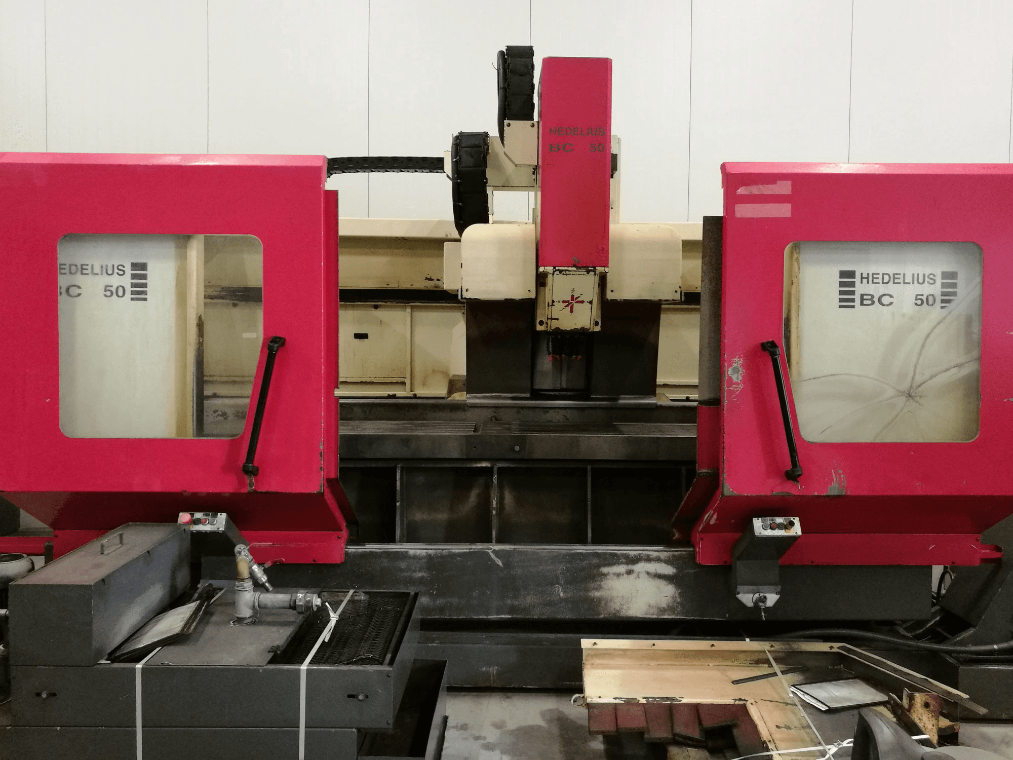 HEDELIUS BC 50 Mašinos vaizdas iš priekio
