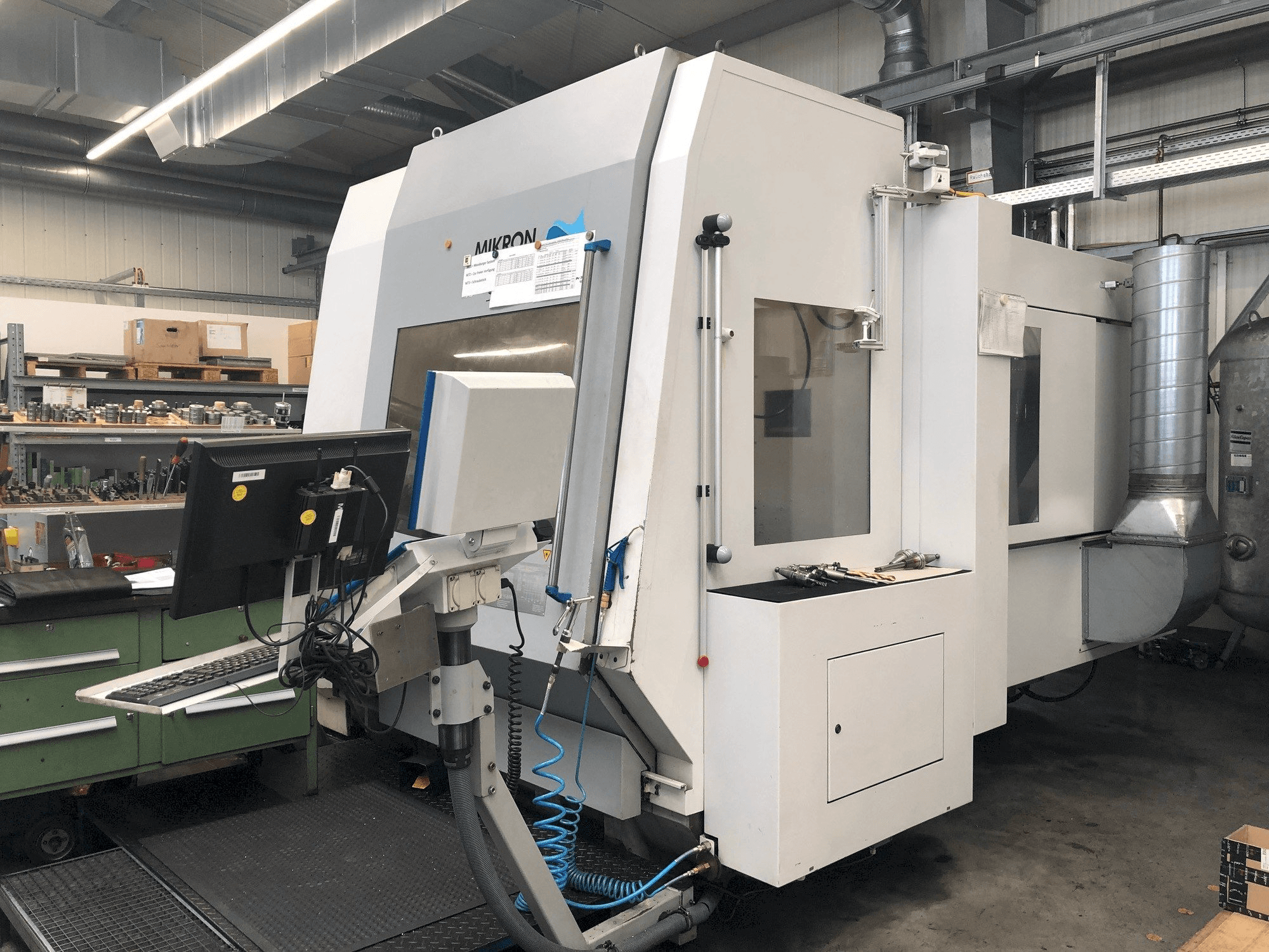 MIKRON UPC 1150 Mašinos vaizdas iš priekio