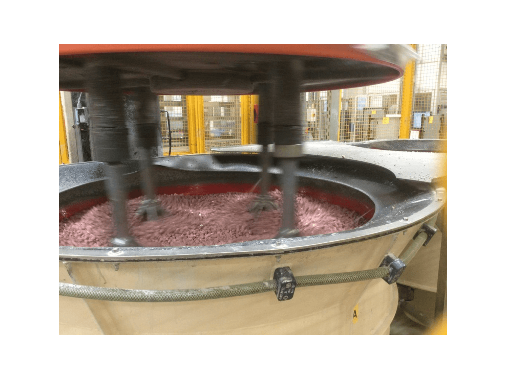 Rosler R4/1300.2 SF Mašinos vaizdas iš priekio