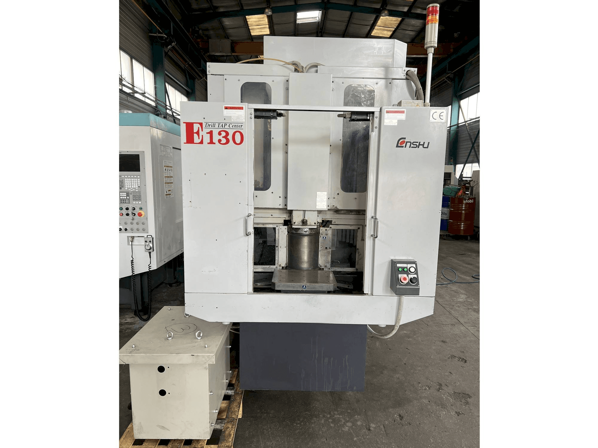 Enshu E130 Mašinos vaizdas iš priekio