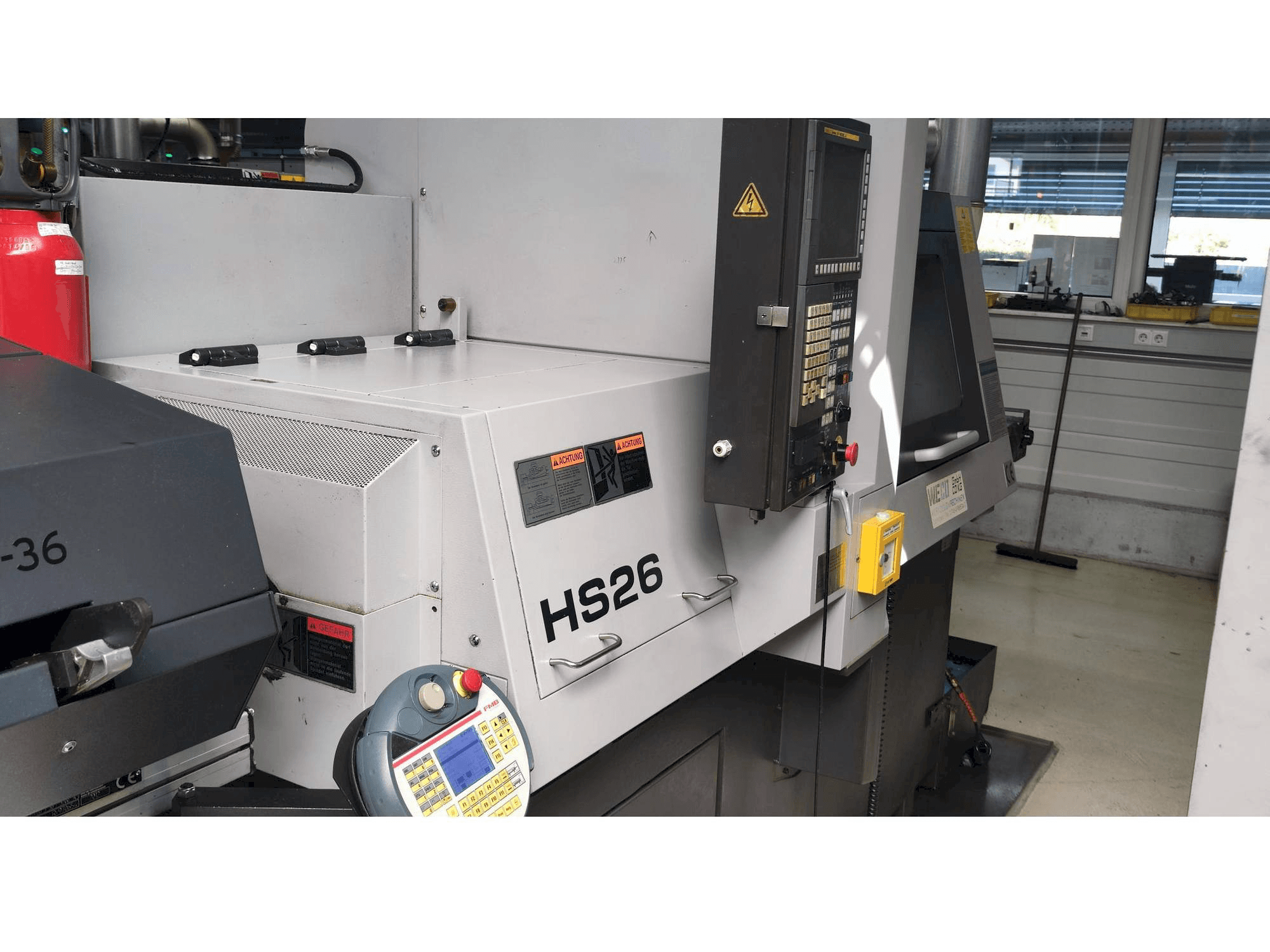 TSUGAMI HS26 Mašinos vaizdas iš kairės pusės