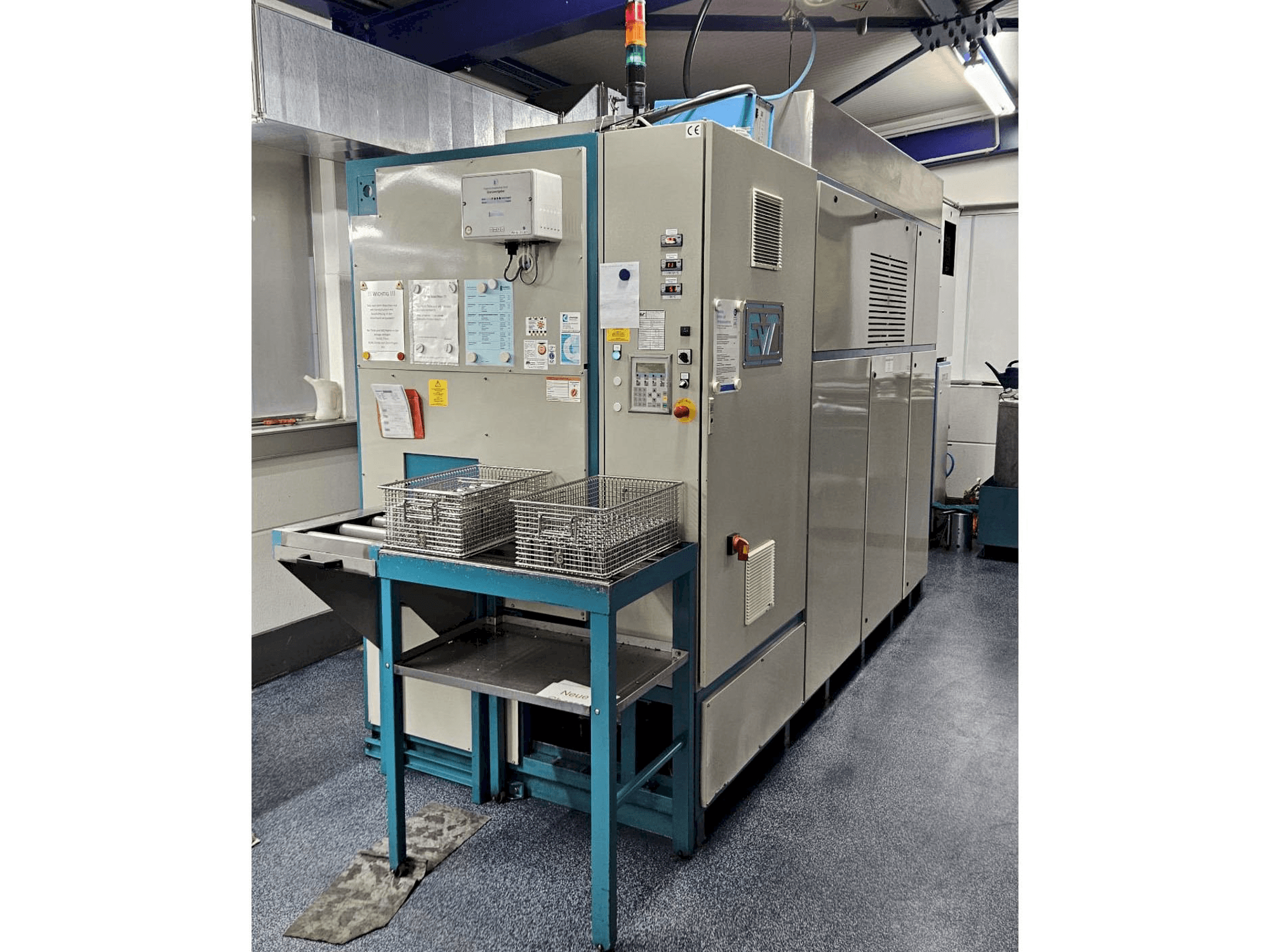 EVT TD 3001/530 PER Mašinos vaizdas iš priekio