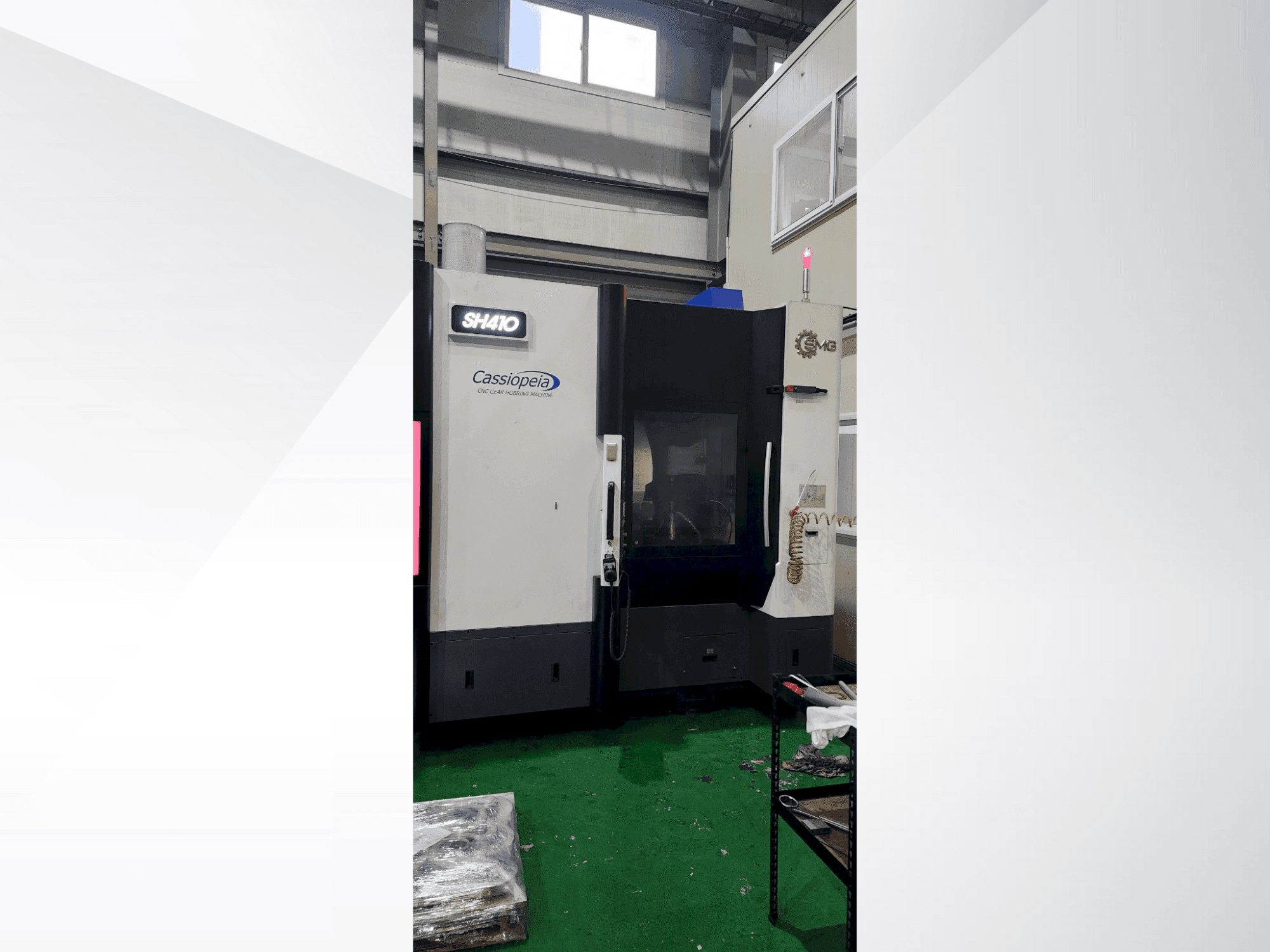 SMG SH410 Mašinos vaizdas iš priekio