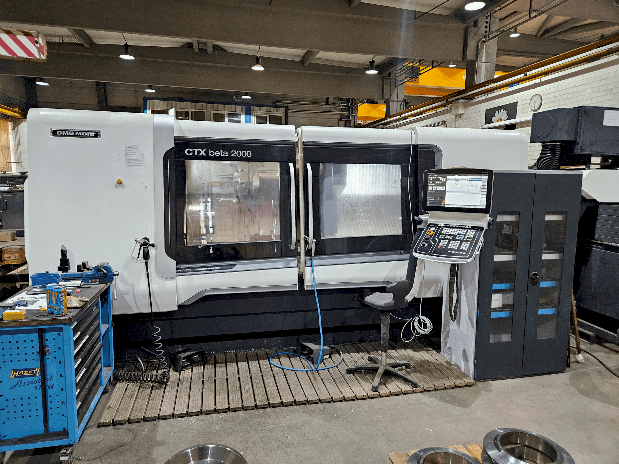 DMG MORI CTX beta 2000 Mašinos vaizdas iš priekio