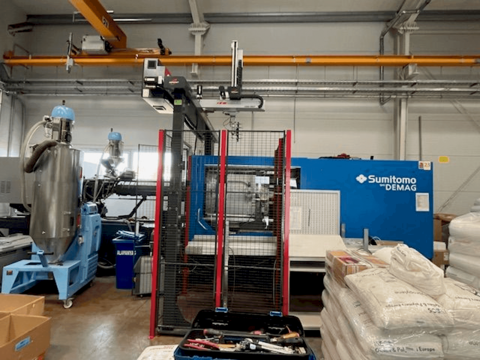 SUMITOMO SHI DEMAG IntElect2 500/920-2200 Mašinos vaizdas iš priekio