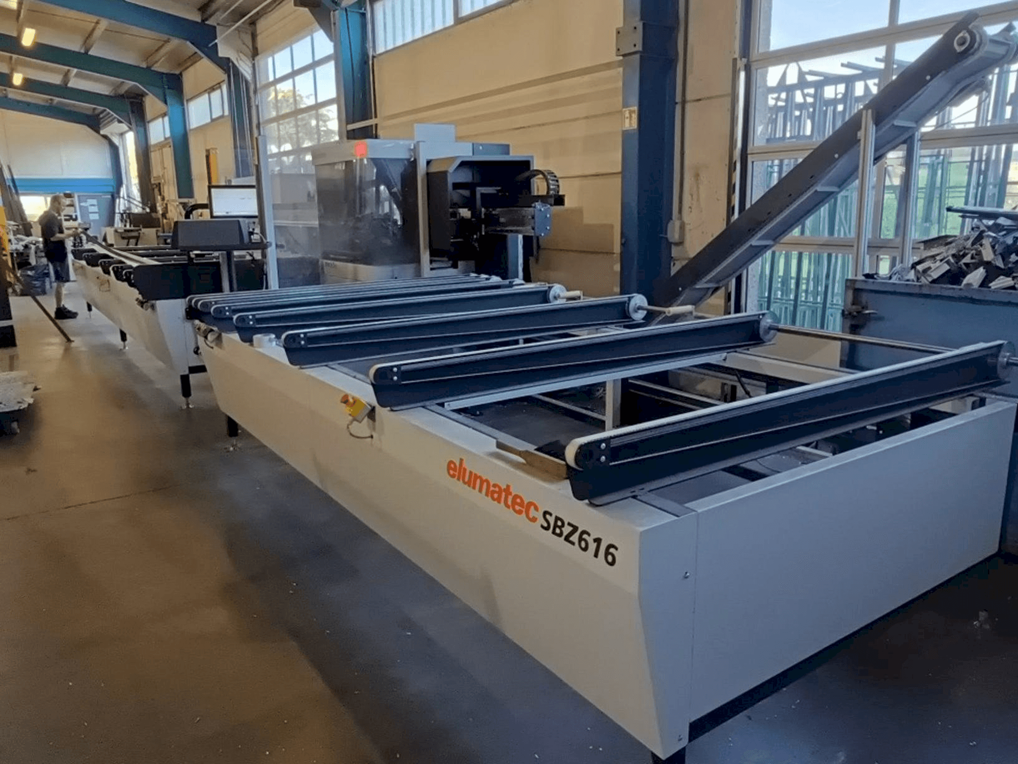 Elumatec SBZ 616/02 Mašinos vaizdas iš priekio