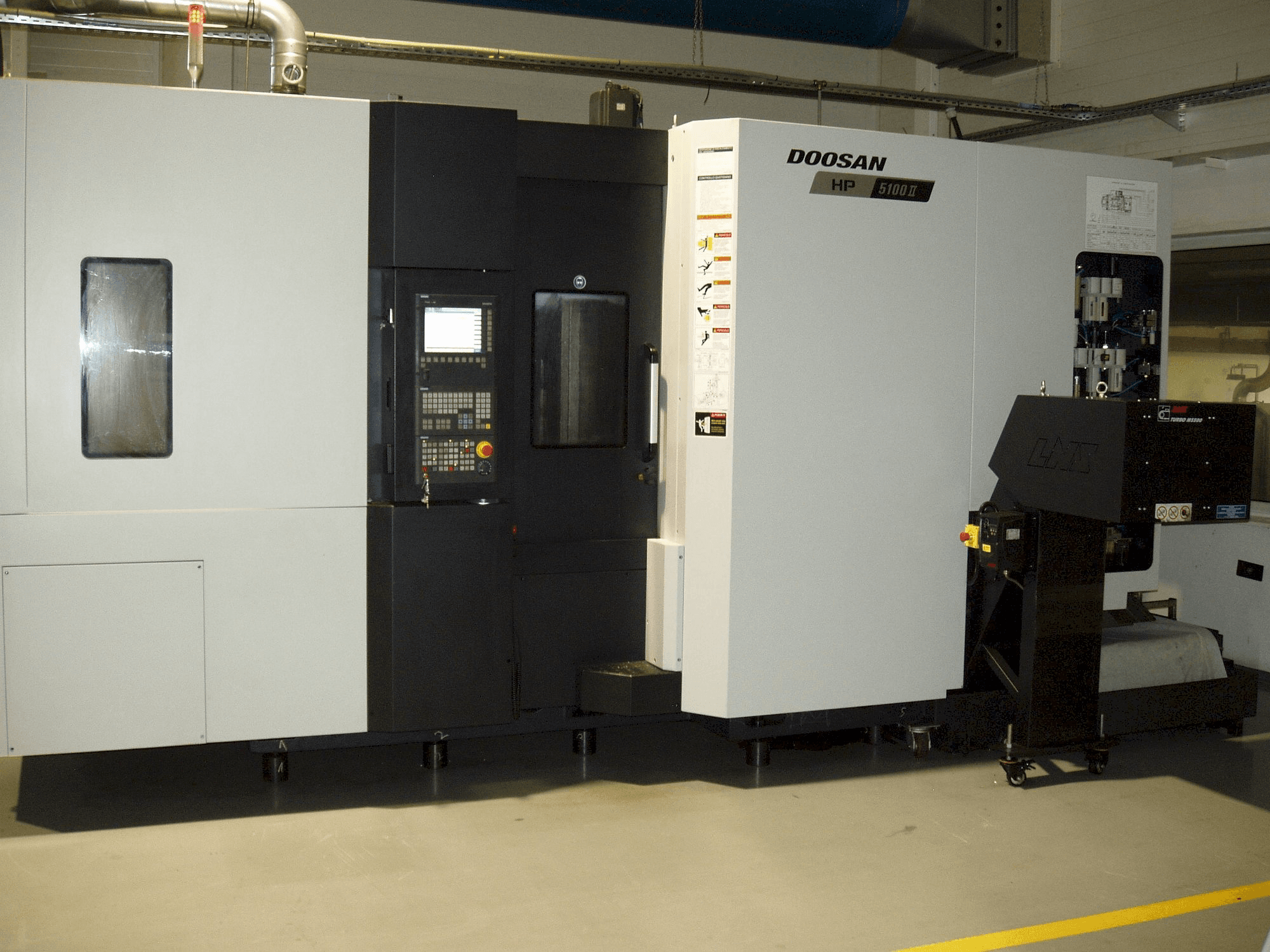 Doosan HP 5100 II Mašinos vaizdas iš priekio