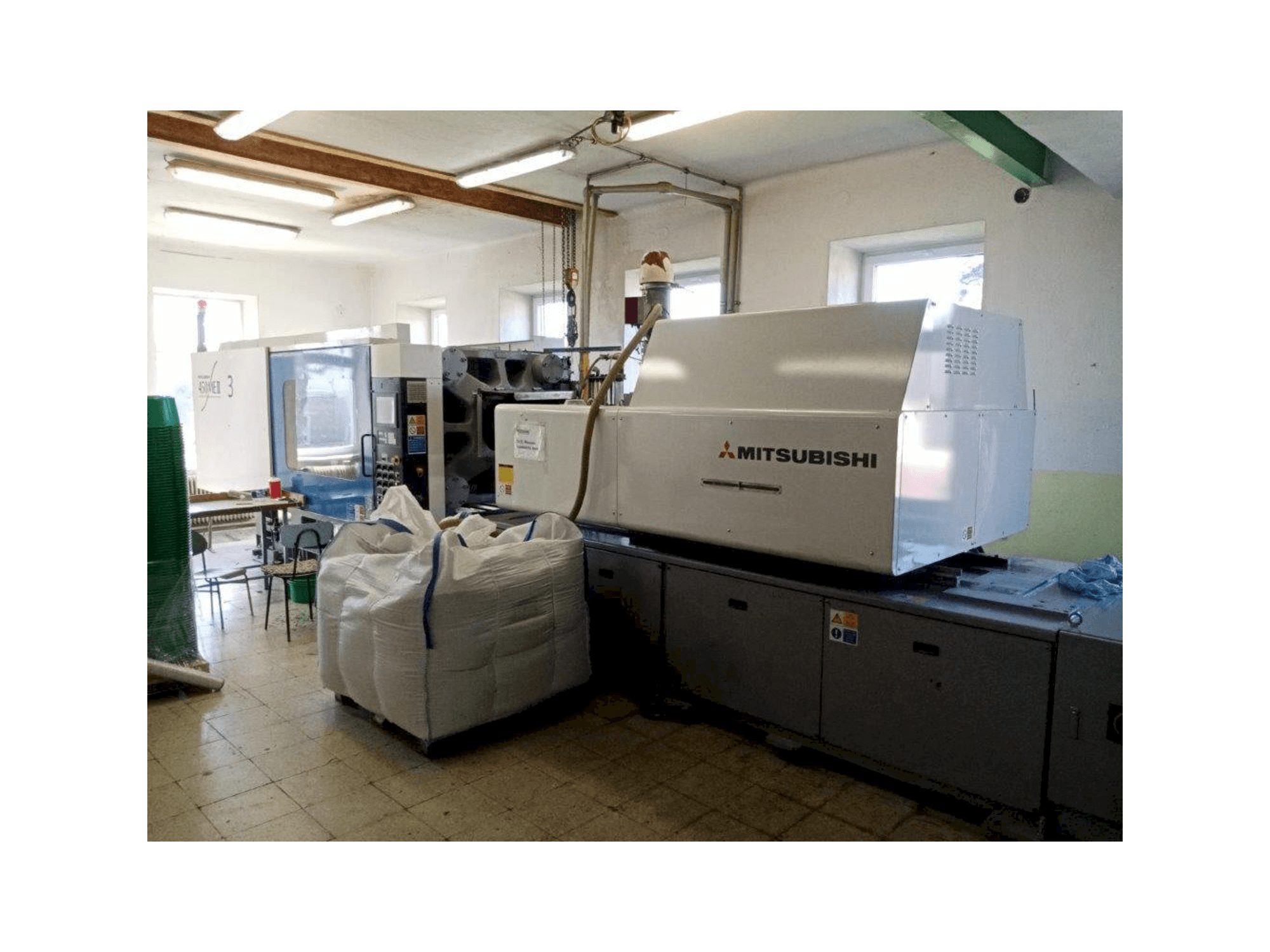 Mitsubishi 450 ME II-70 Mašinos vaizdas iš priekio