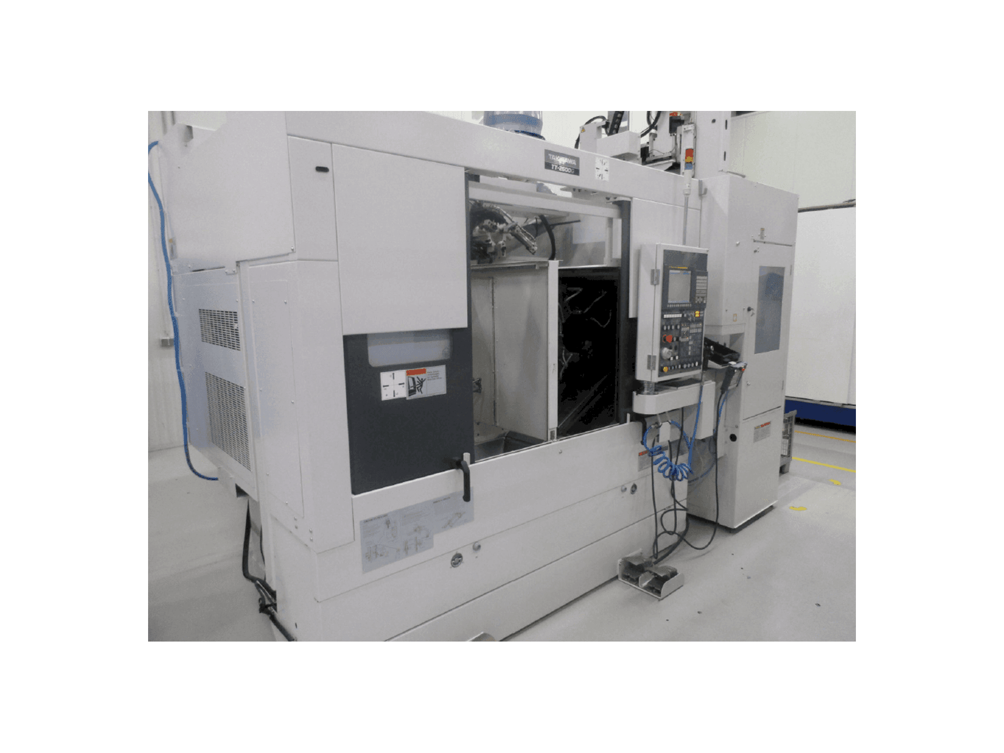 Takisawa TT-2600G Mašinos vaizdas iš priekio