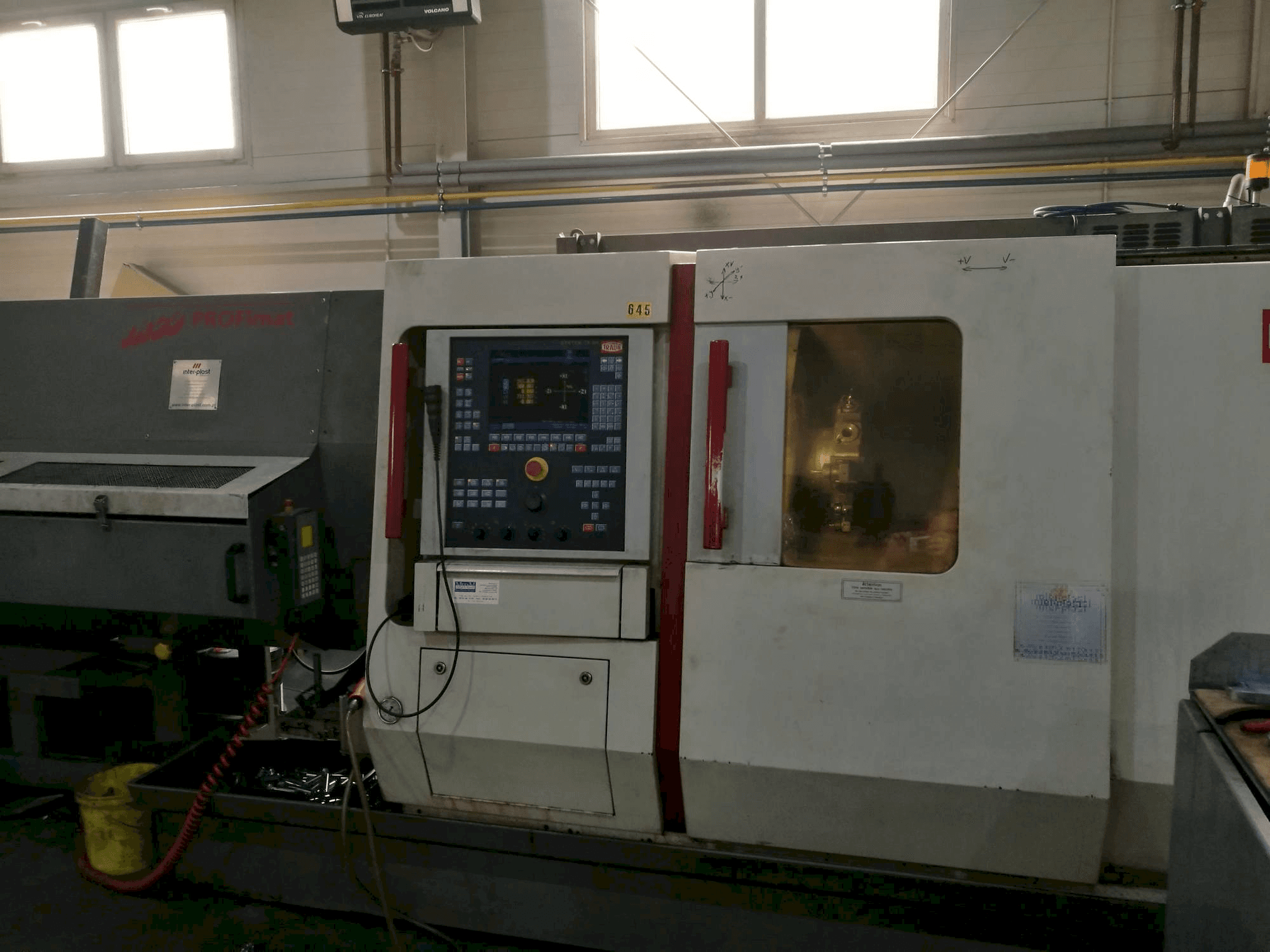 TRAUB TNC 42/65 Mašinos vaizdas iš priekio