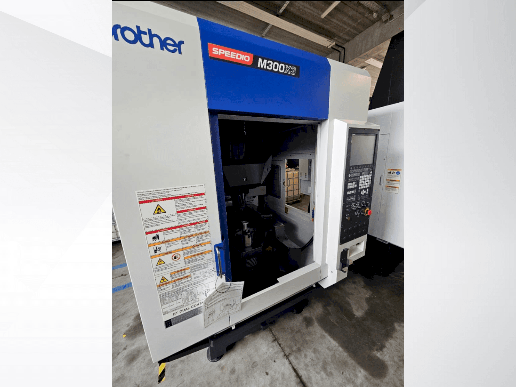 Brother Speedio M 300 X3 Mašinos vaizdas iš priekio
