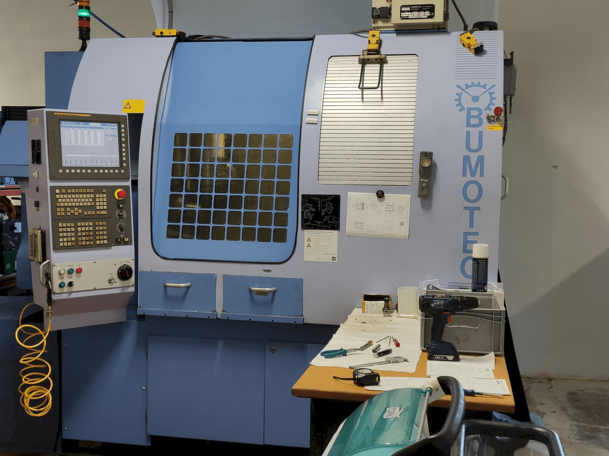 Bumotec S-192FT Mašinos vaizdas iš priekio