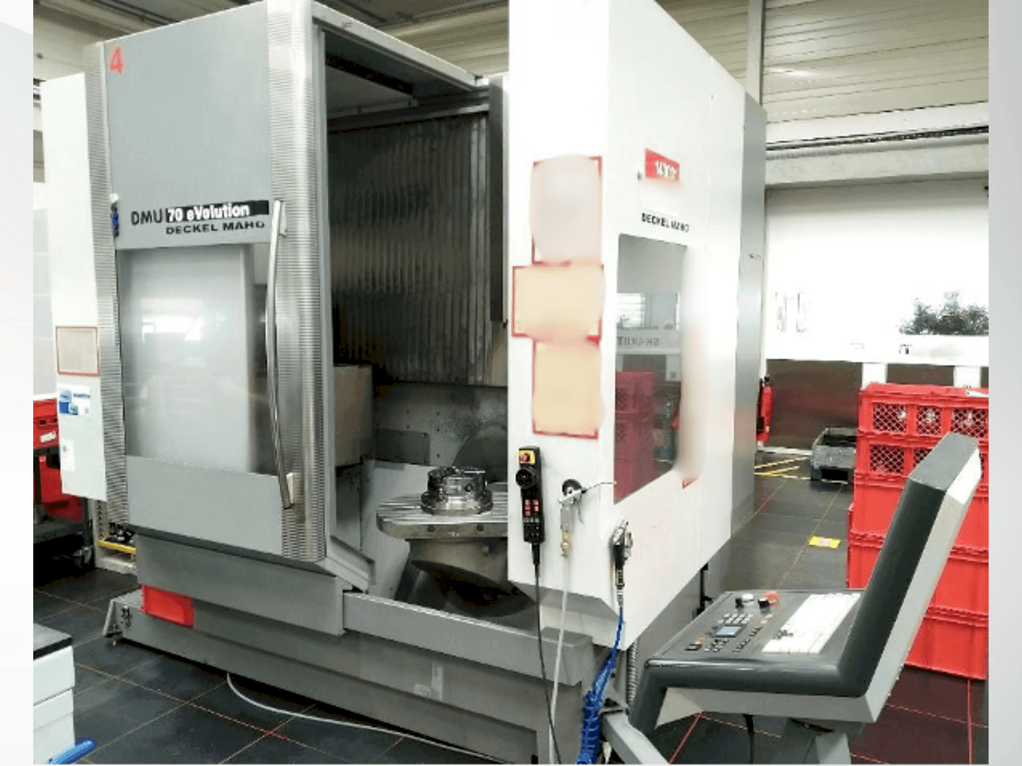 DECKEL DMU 70 eVolution Mašinos vaizdas iš priekio