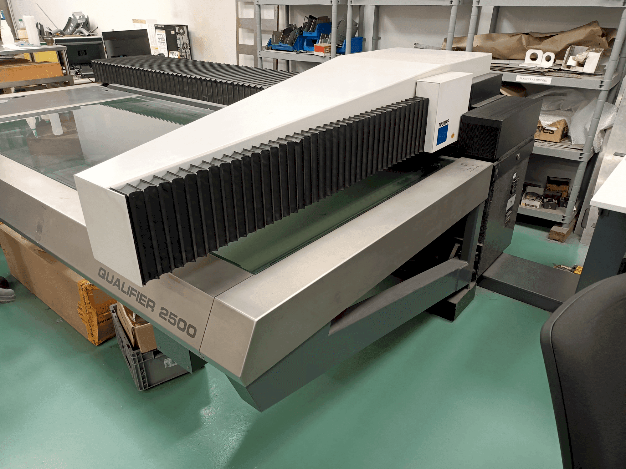 TRUMPF Qualifier 2500 Mašinos vaizdas iš priekio