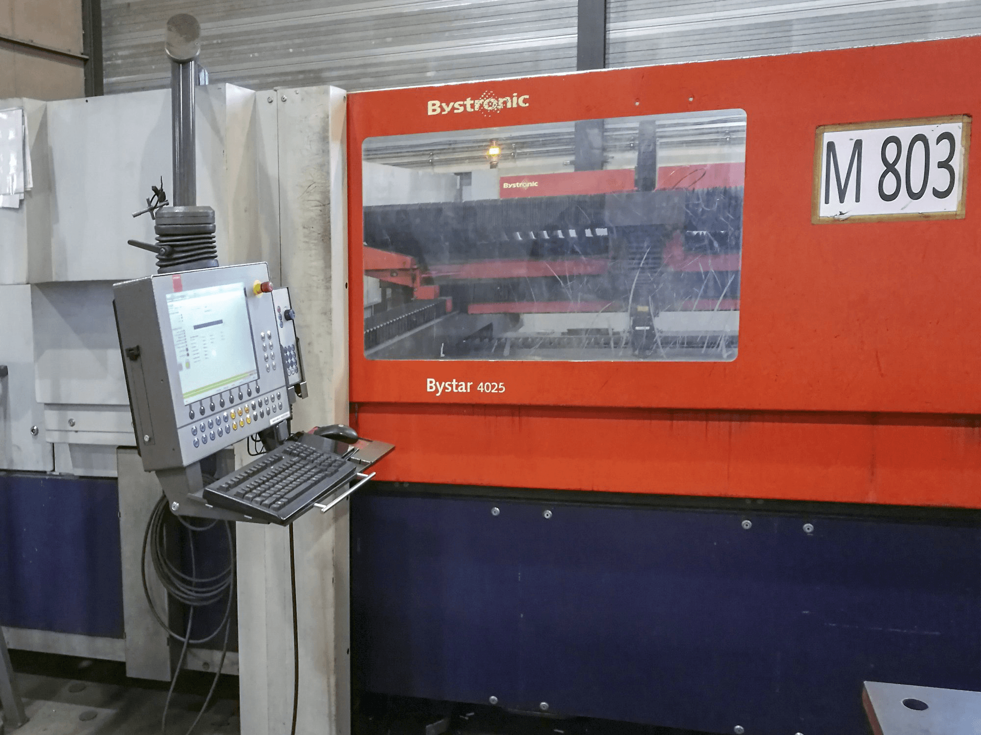 Bystronic Bystar 4025 NT 80 Mašinos vaizdas iš priekio