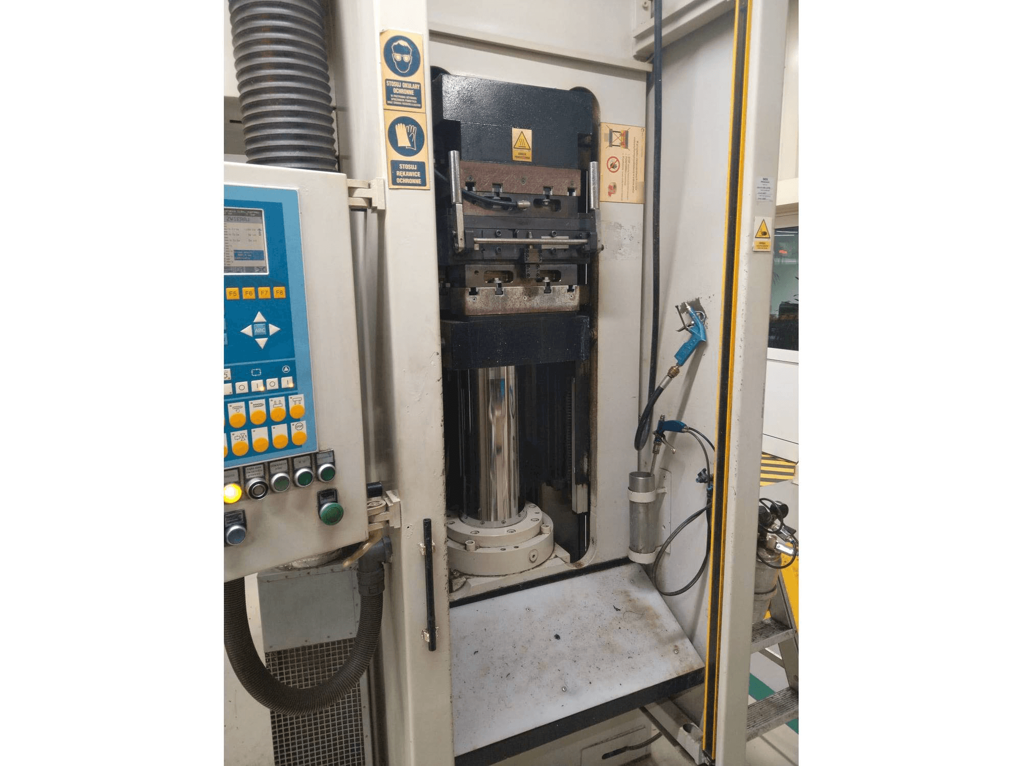 LWB STEINL VRE 1100/1000 Mašinos vaizdas iš kairės pusės