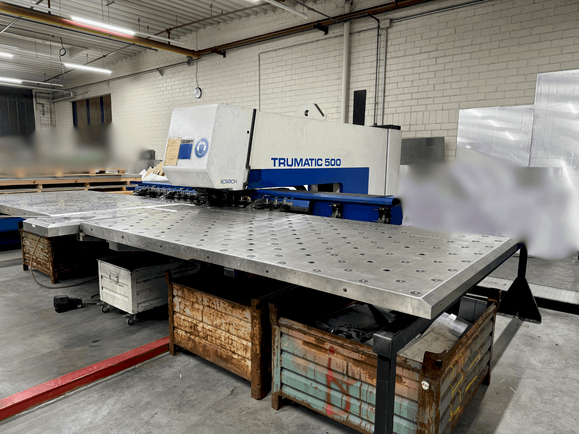 TRUMPF TRUMATIC 500 Mašinos vaizdas iš priekio