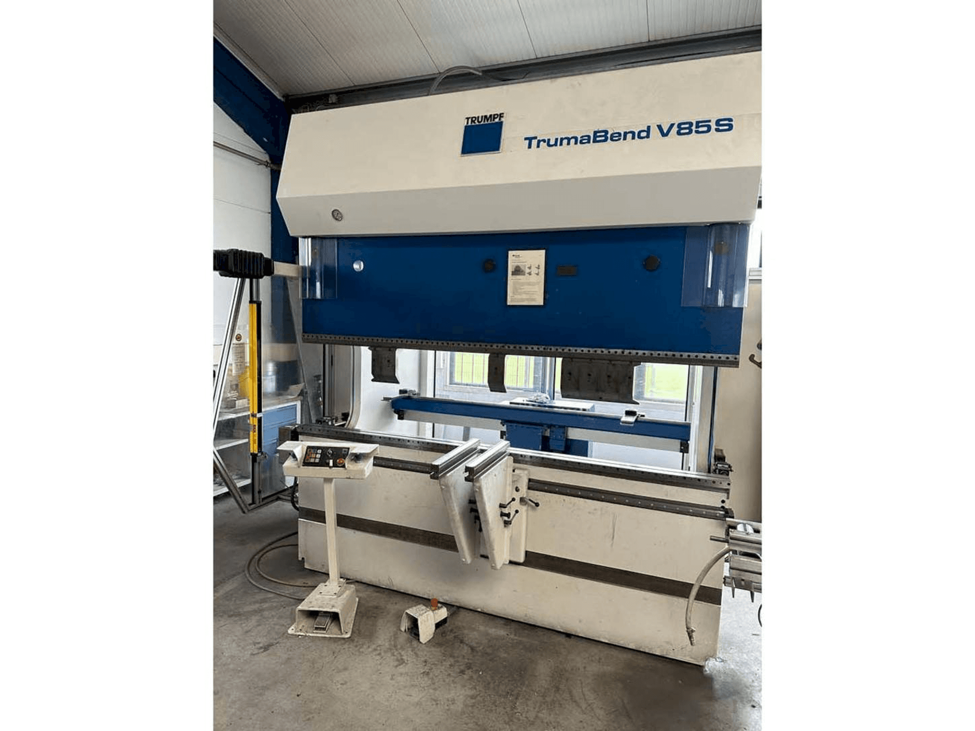 Trumpf TrumaBend V85S Mašinos vaizdas iš priekio
