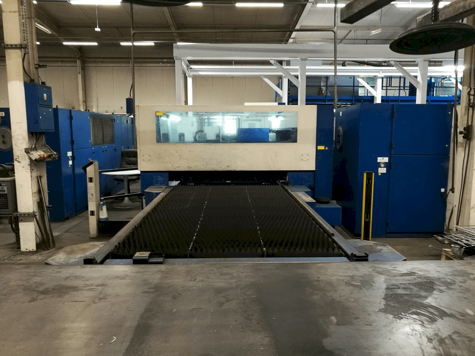 Trumpf Trumatic L3050 Mašinos vaizdas iš priekio