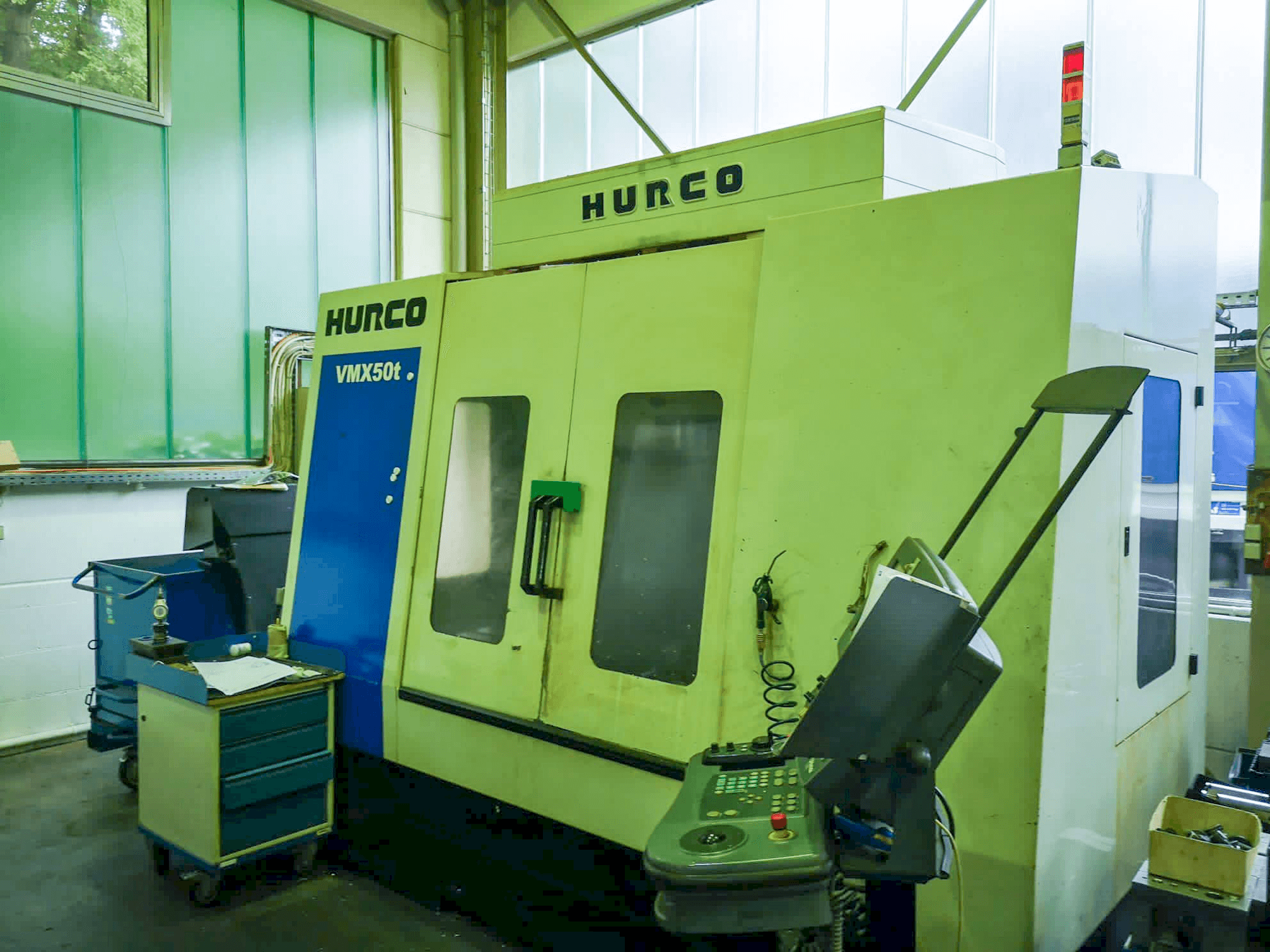Hurco VMX50t Mašinos vaizdas iš priekio