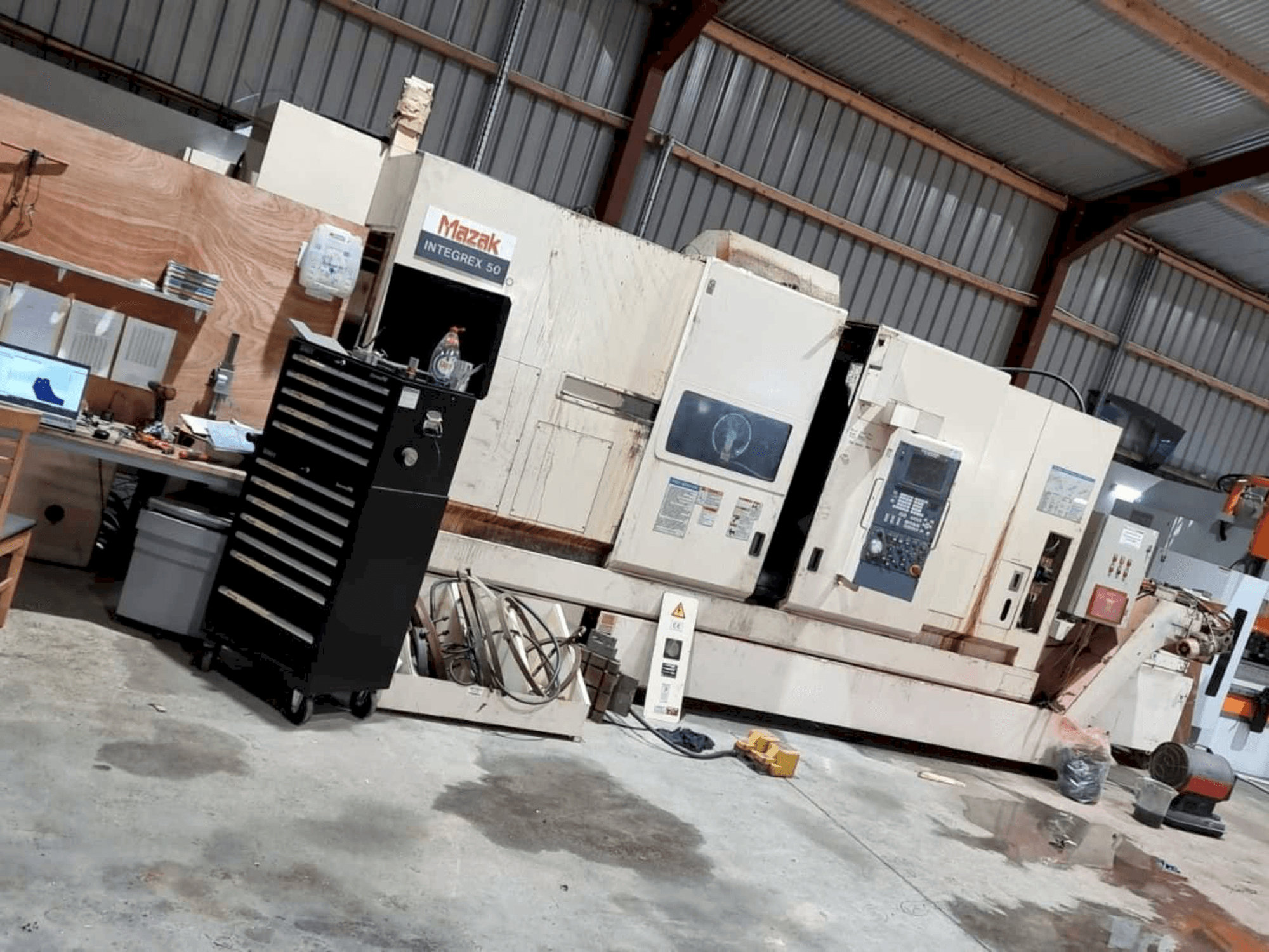 Mazak Integrex 50YR-1500U Mašinos vaizdas iš priekio