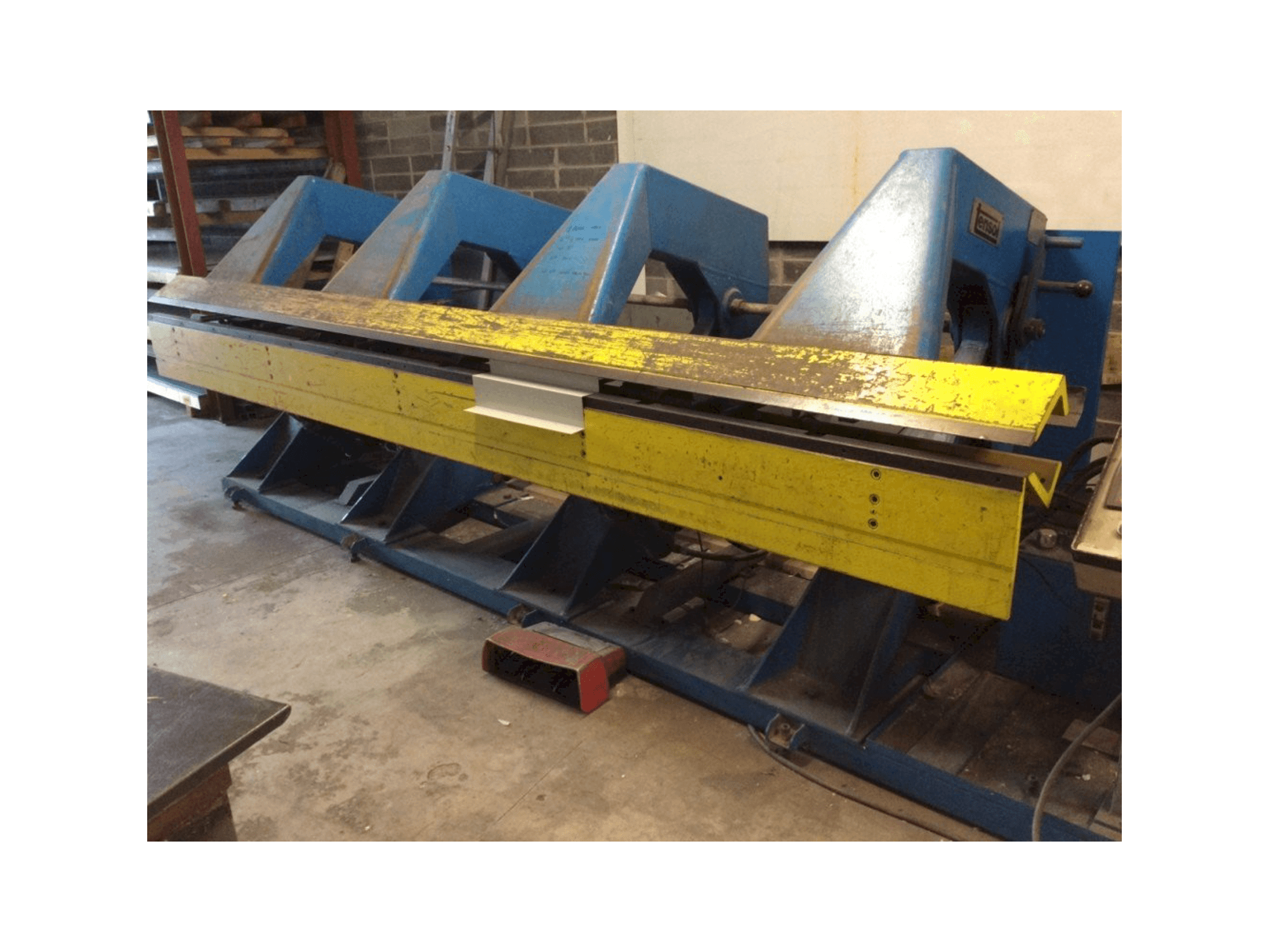 Tensol P200-4 Mašinos vaizdas iš priekio