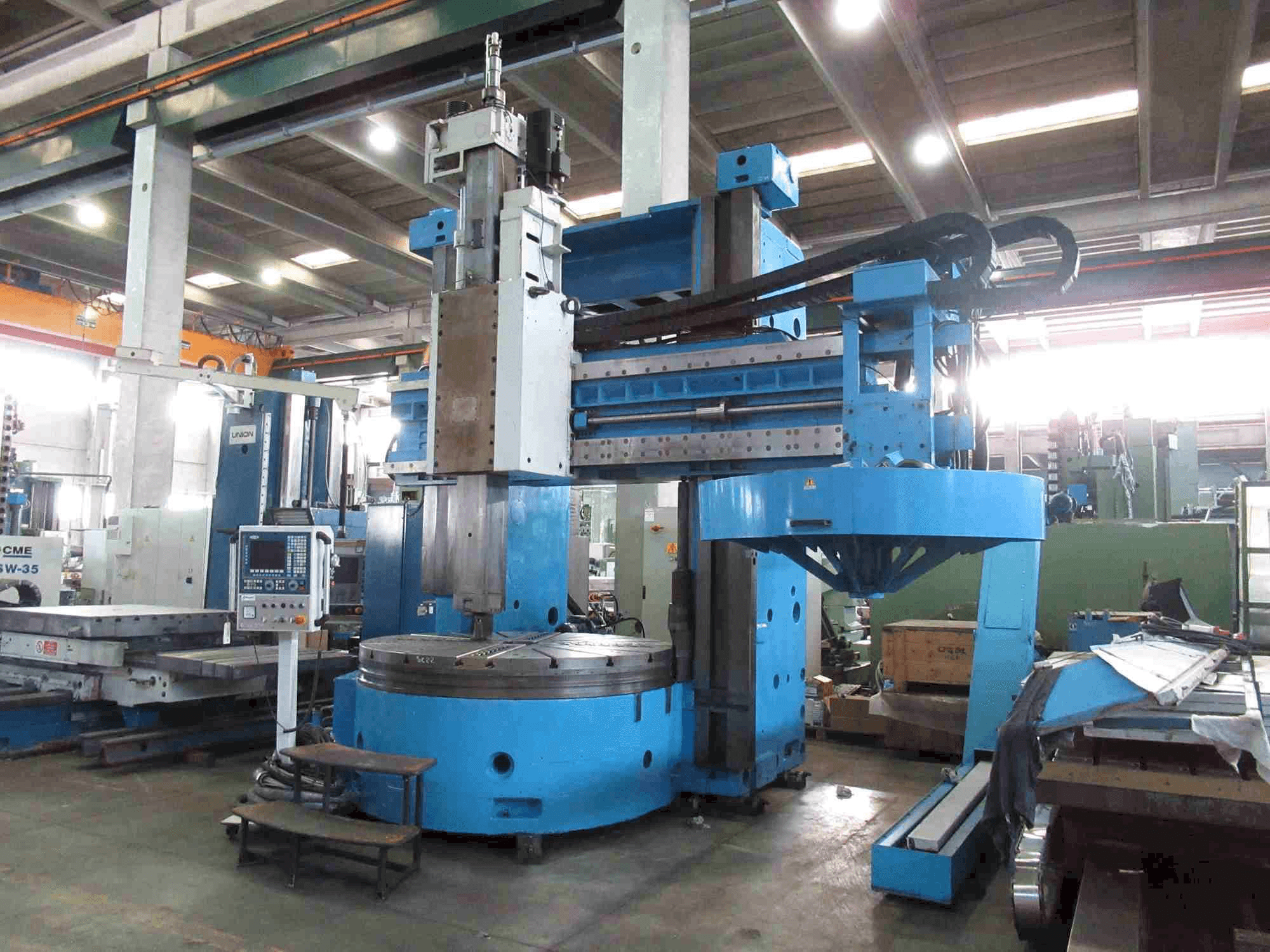 Titan SC 22 CNC Mašinos vaizdas iš priekio