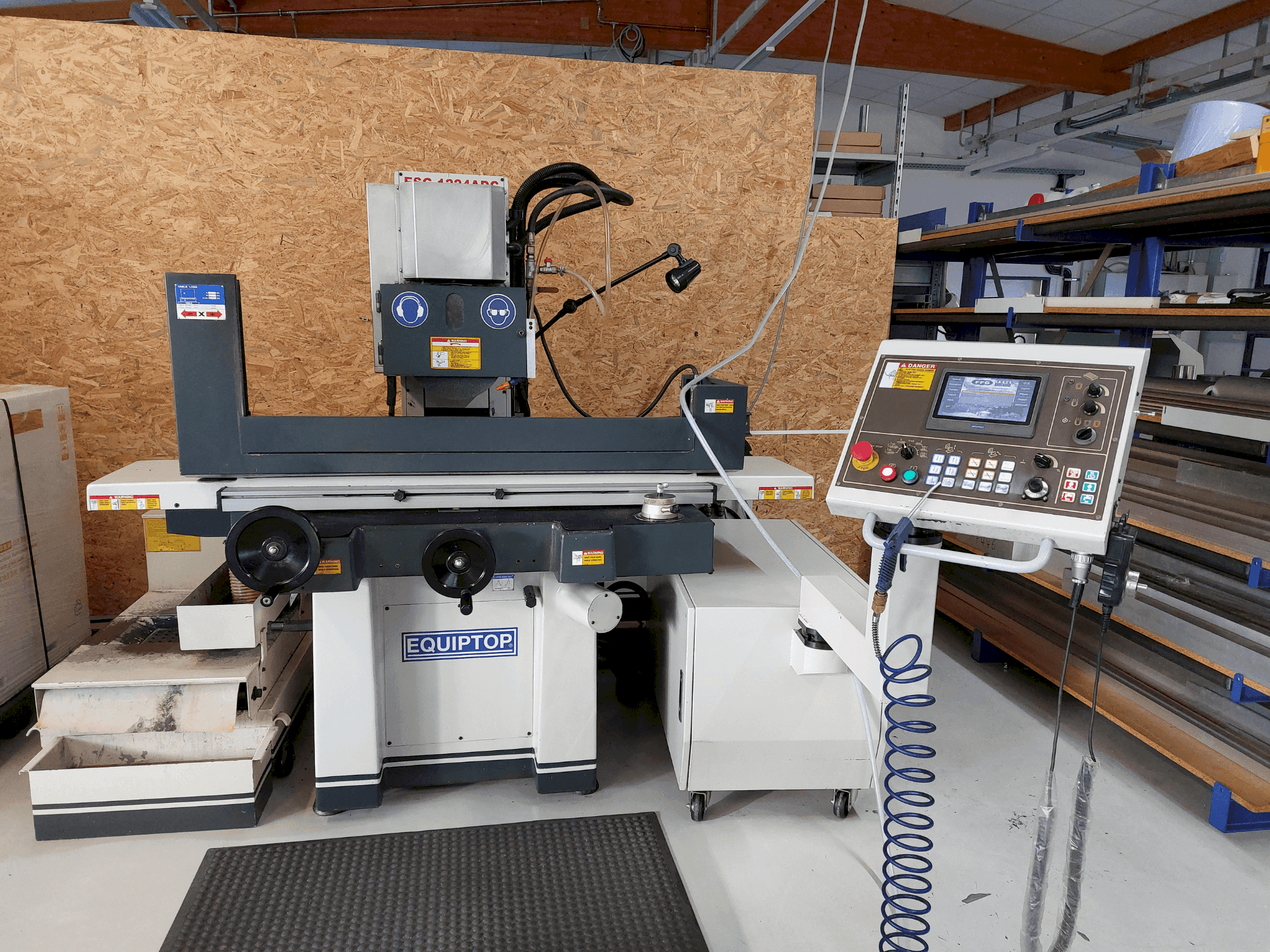 EQUIPTOP ESG-1224 ADC Mašinos vaizdas iš priekio