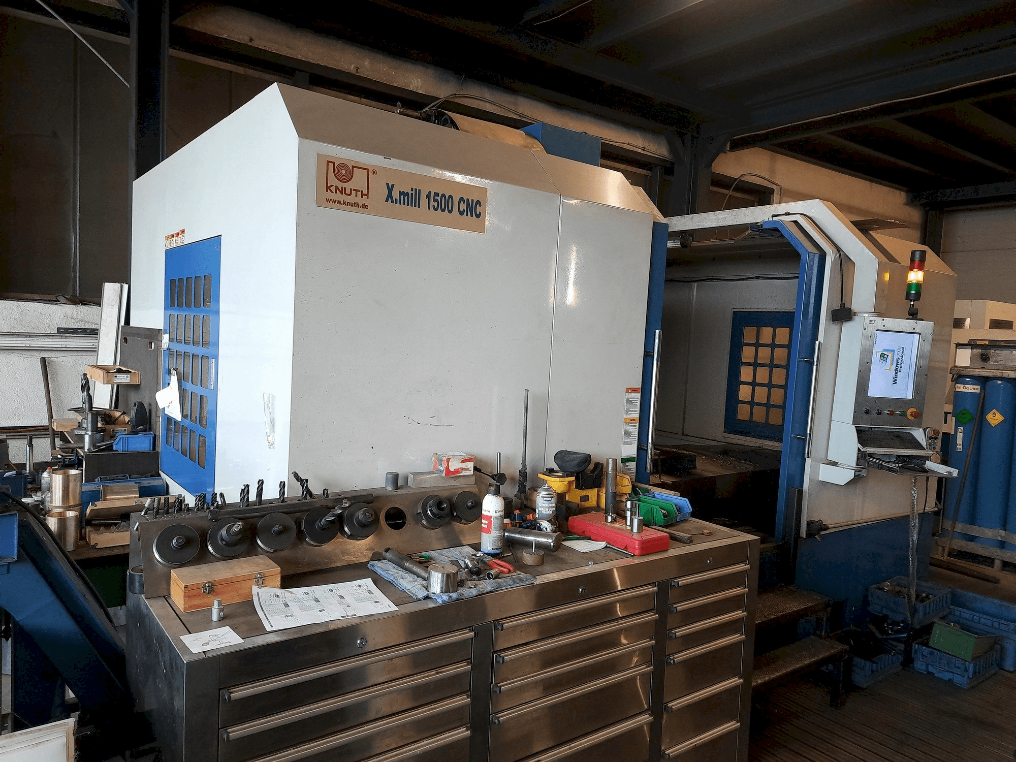 KNUTH X-Mill 1500 CNC Mašinos vaizdas iš priekio