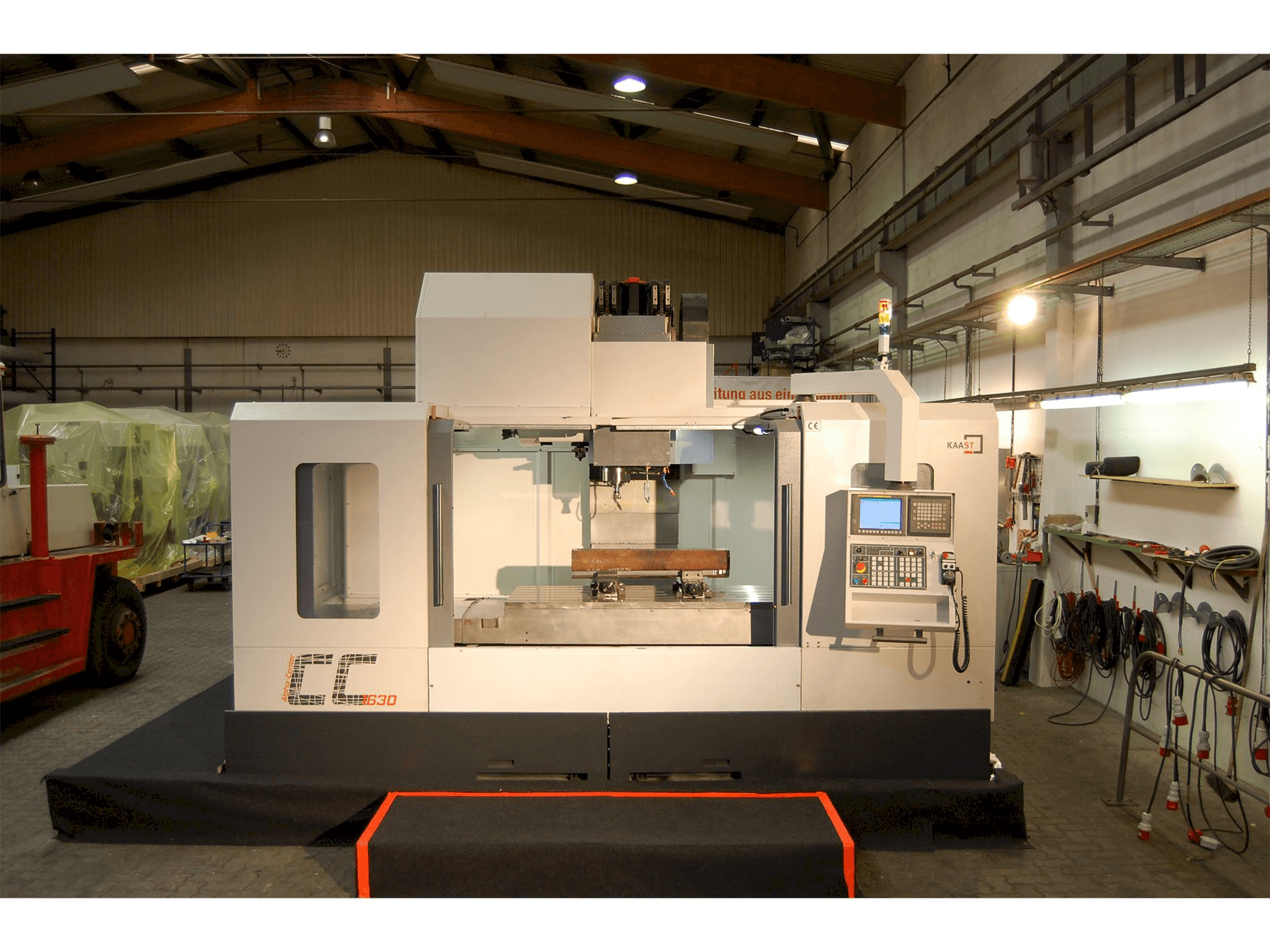 Kaast CC1630 Mašinos vaizdas iš priekio