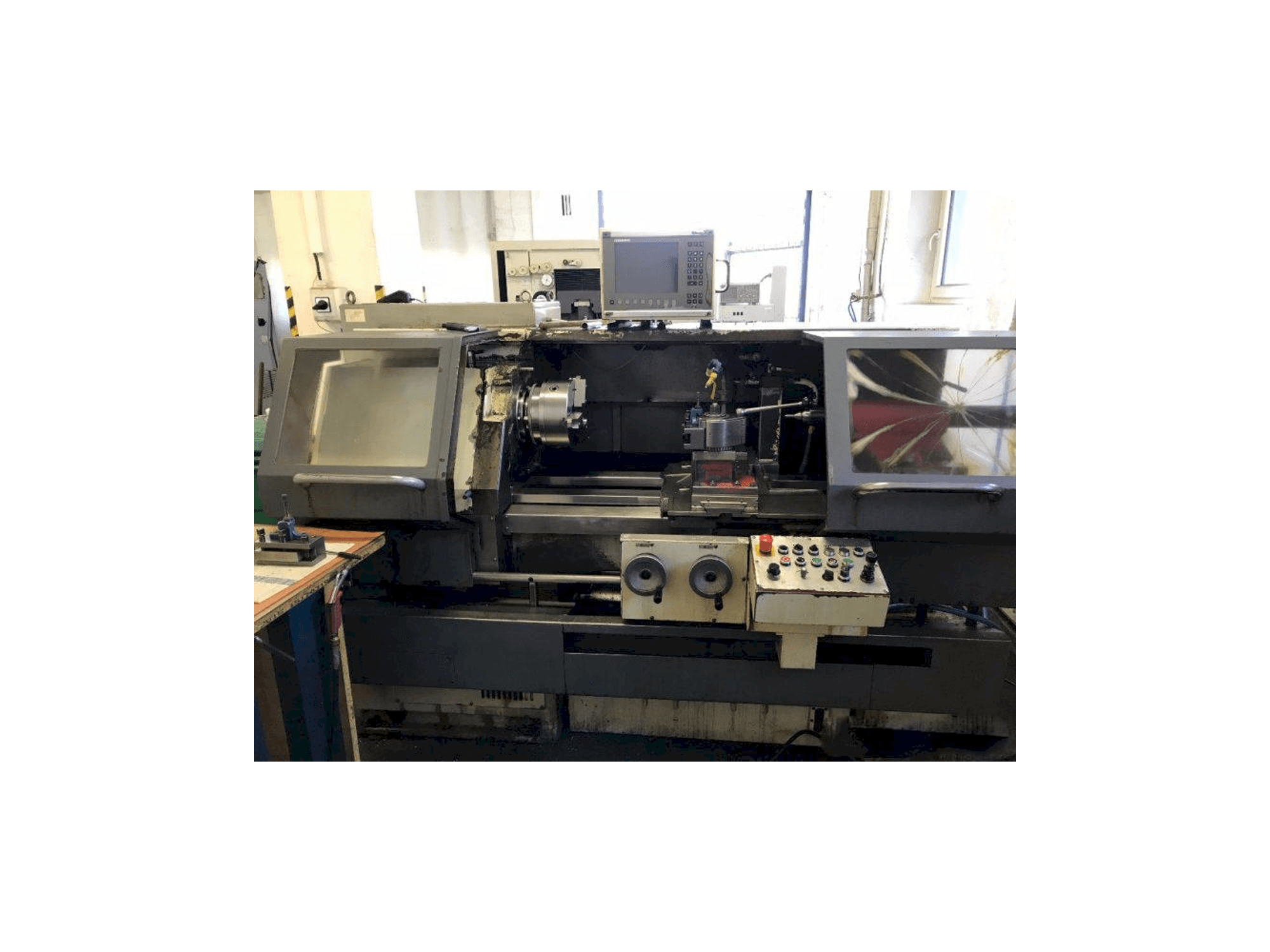 KOVOSVIT MAS Masturn MT 50/800 Mašinos vaizdas iš priekio