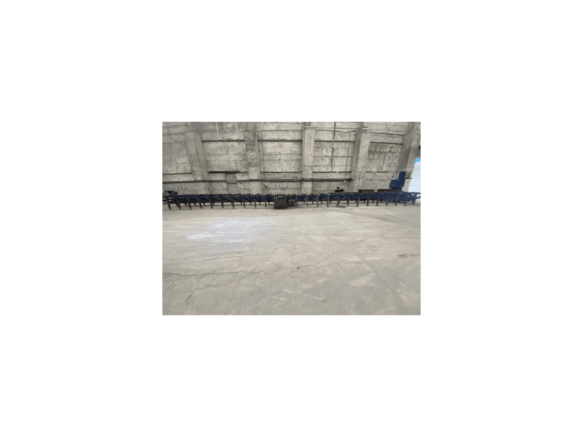 Peddinghaus Avenger MDL1000B Mašinos vaizdas iš priekio