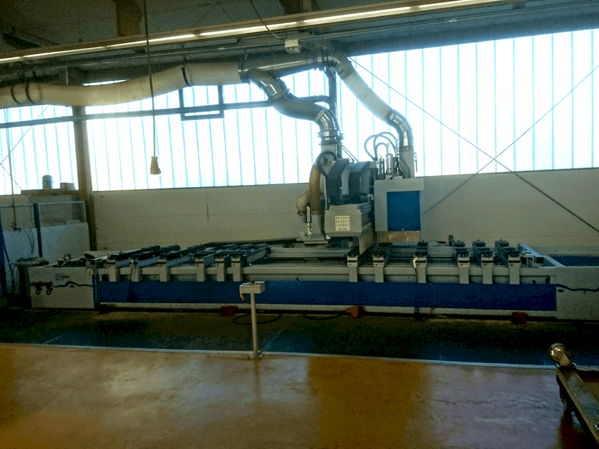 Weeke Optimat BHC 655 Mašinos vaizdas iš priekio