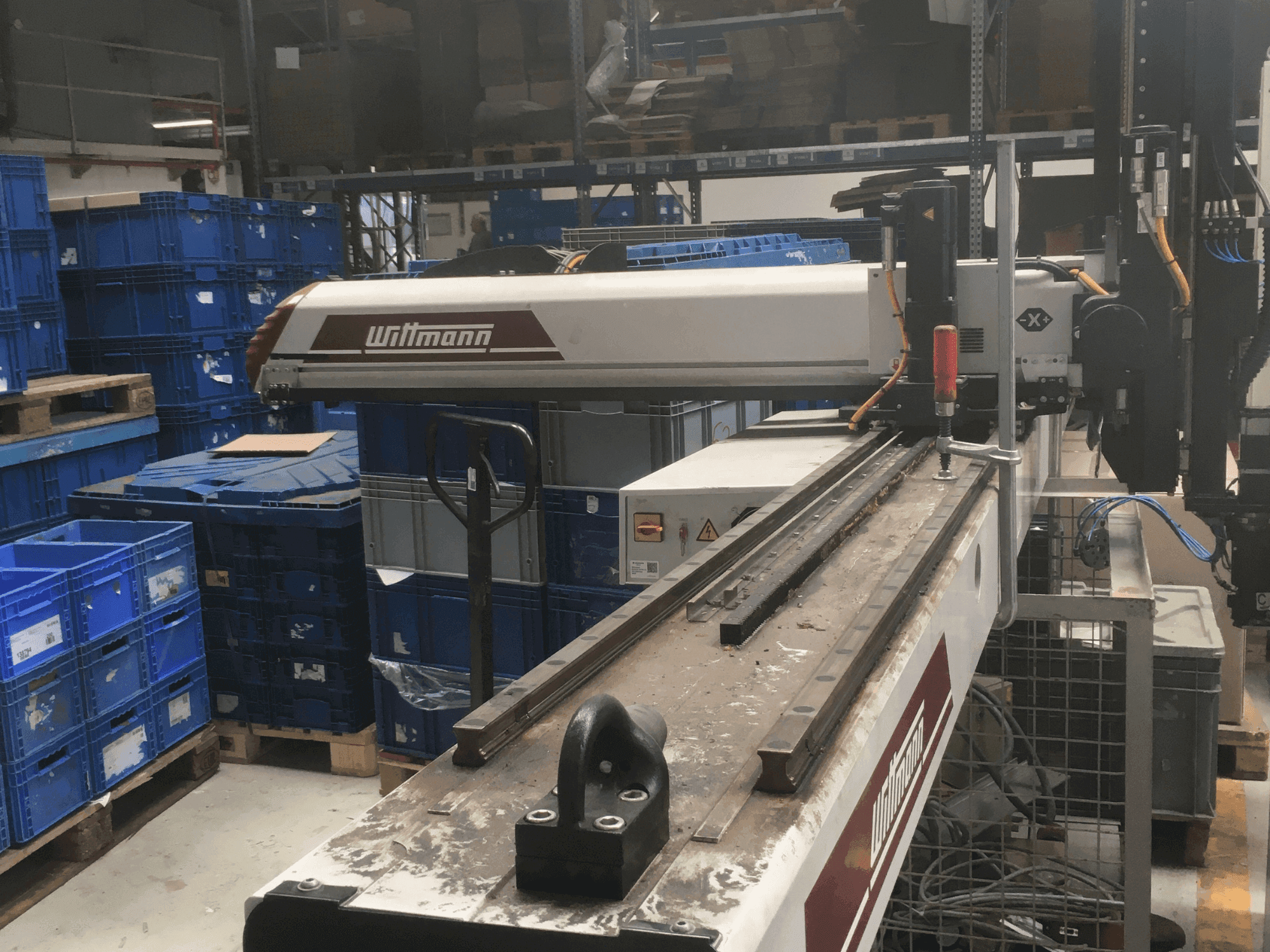 WITTMANN W743 Mašinos vaizdas iš priekio