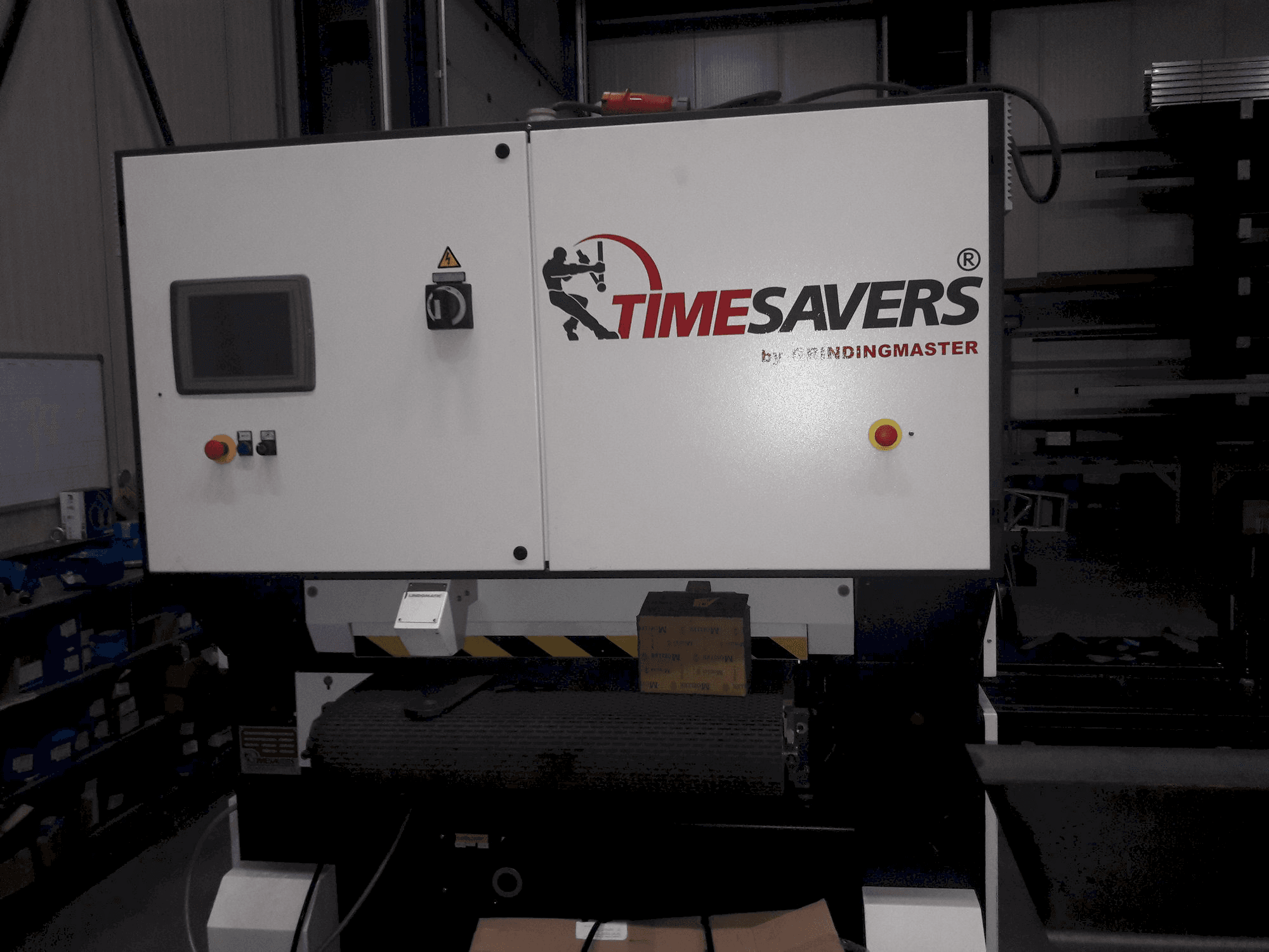 TIMESAVERS 42-SERIE-900-WWB-S Mašinos vaizdas iš priekio