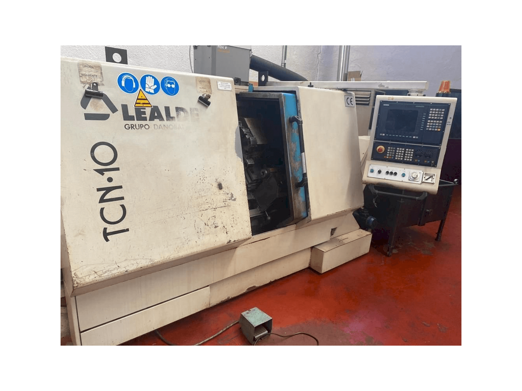 Lealde TCN-10 Mašinos vaizdas iš priekio