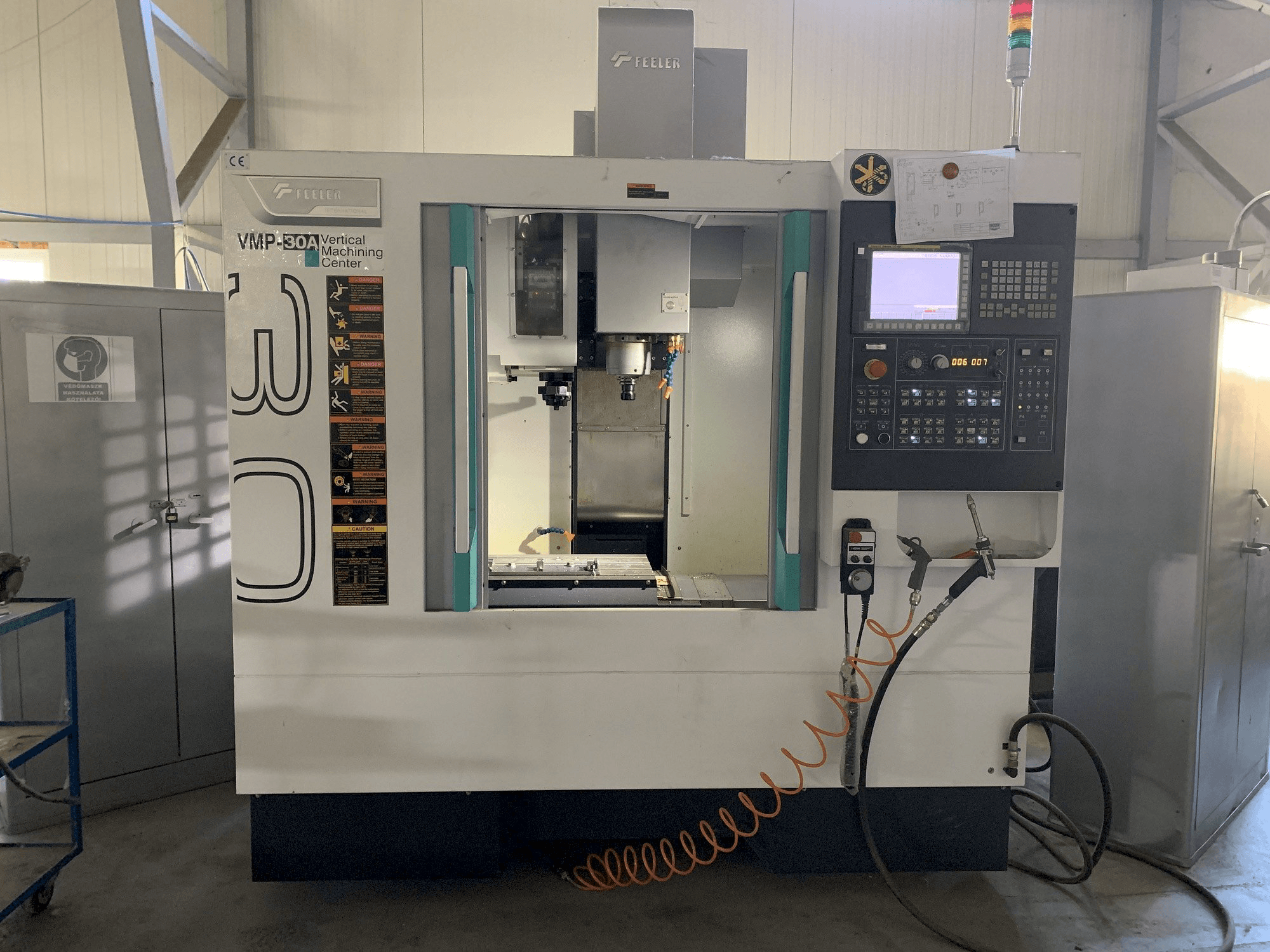 Feeler VMP 30 Mašinos vaizdas iš priekio