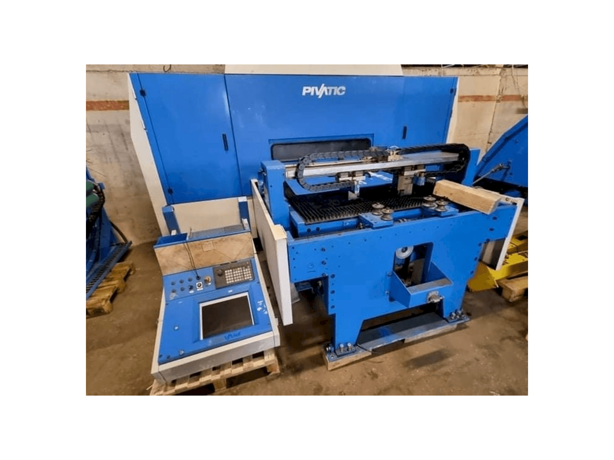 Pivatic PCC125 Mašinos vaizdas iš priekio