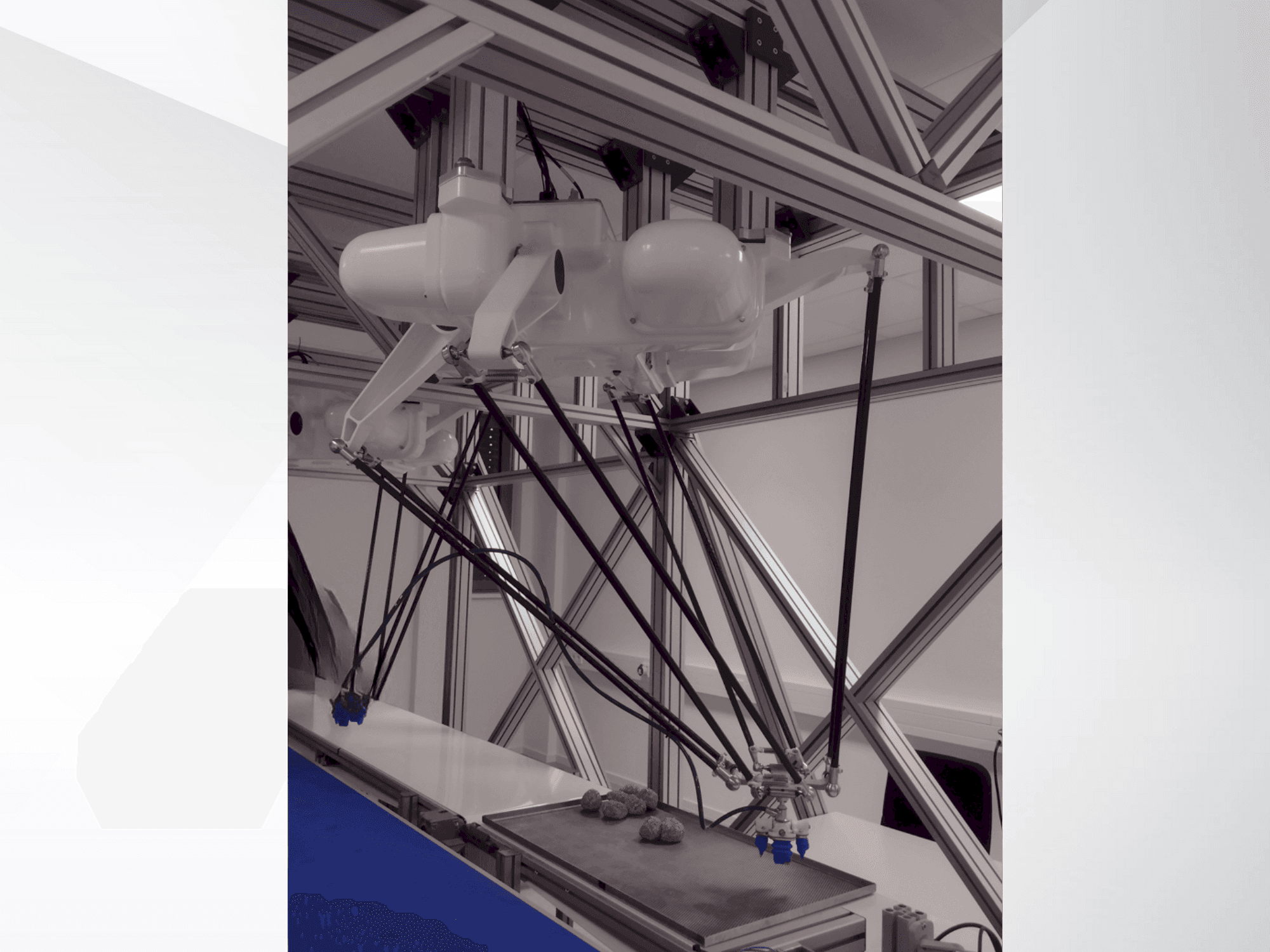 OMRON Quattro 800HS with Platform P30 Mašinos vaizdas iš priekio