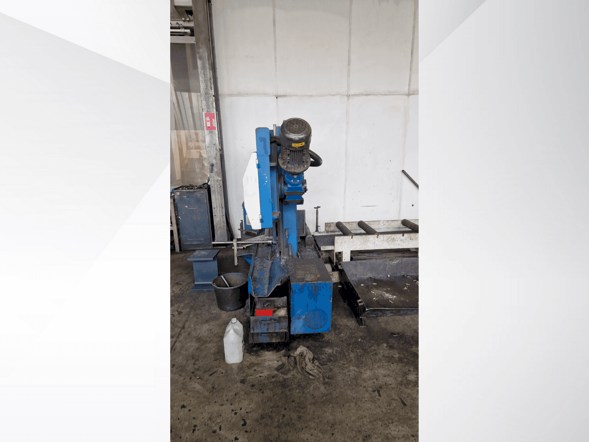 KNUTH HB 460 L Mašinos vaizdas iš priekio