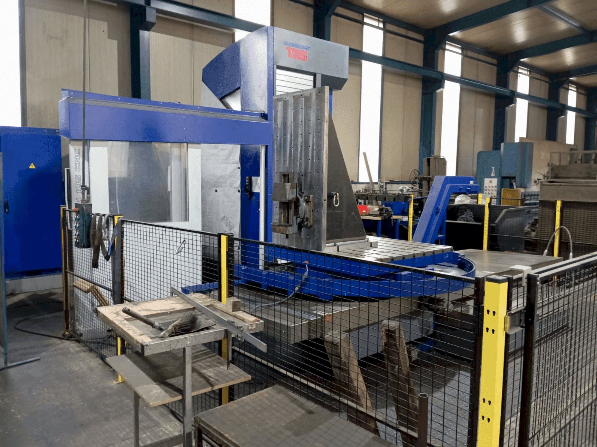 TOS Vansdorf WHQ 105 Mašinos vaizdas iš priekio