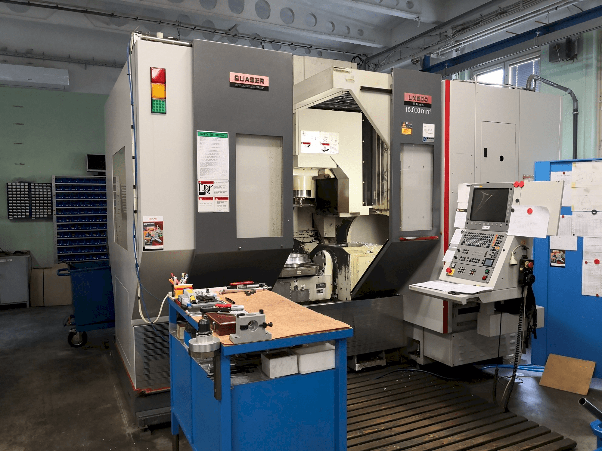 Quaser UX-600 Mašinos vaizdas iš priekio