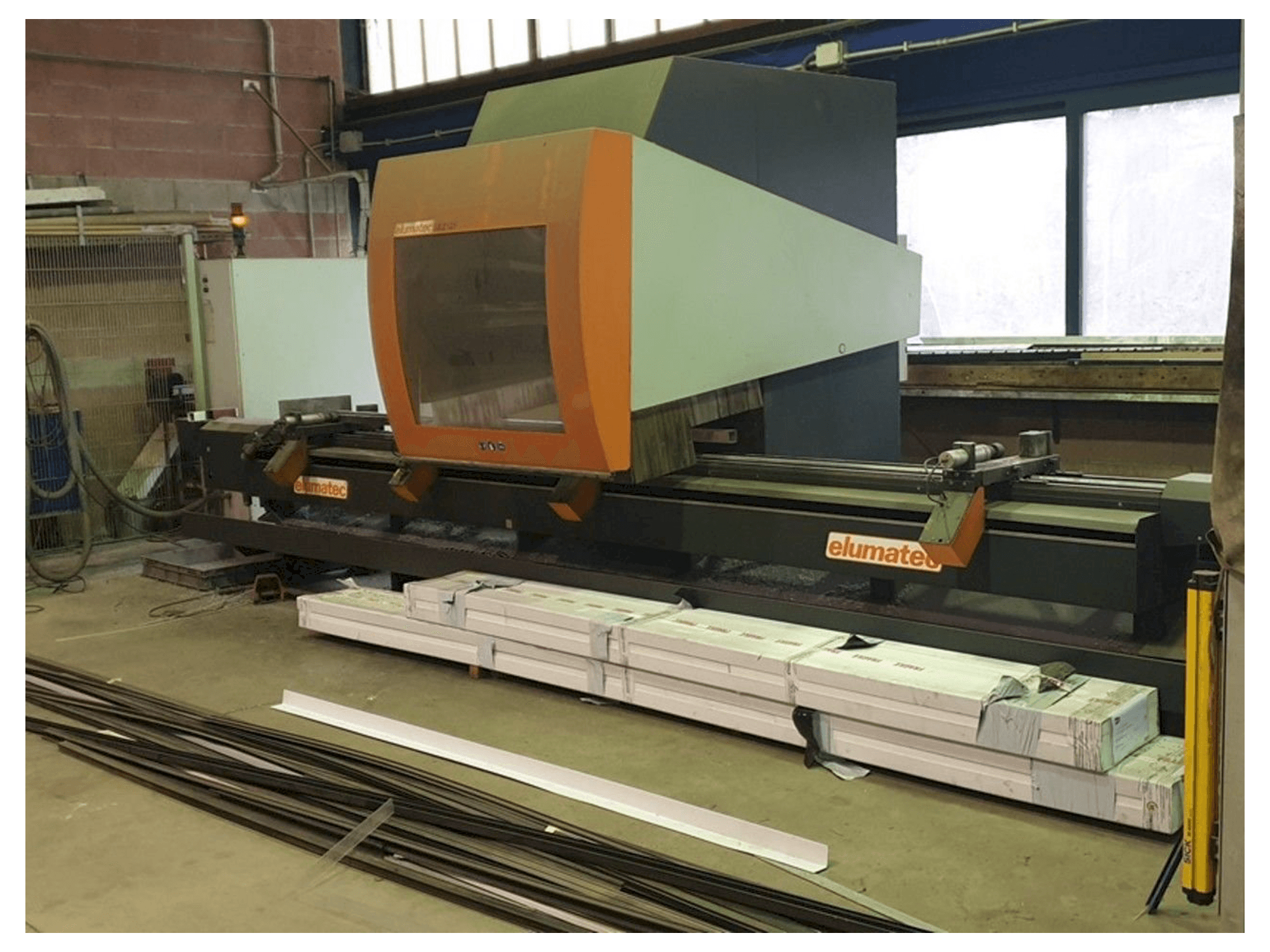 Elumatec SBZ 131 Mašinos vaizdas iš priekio