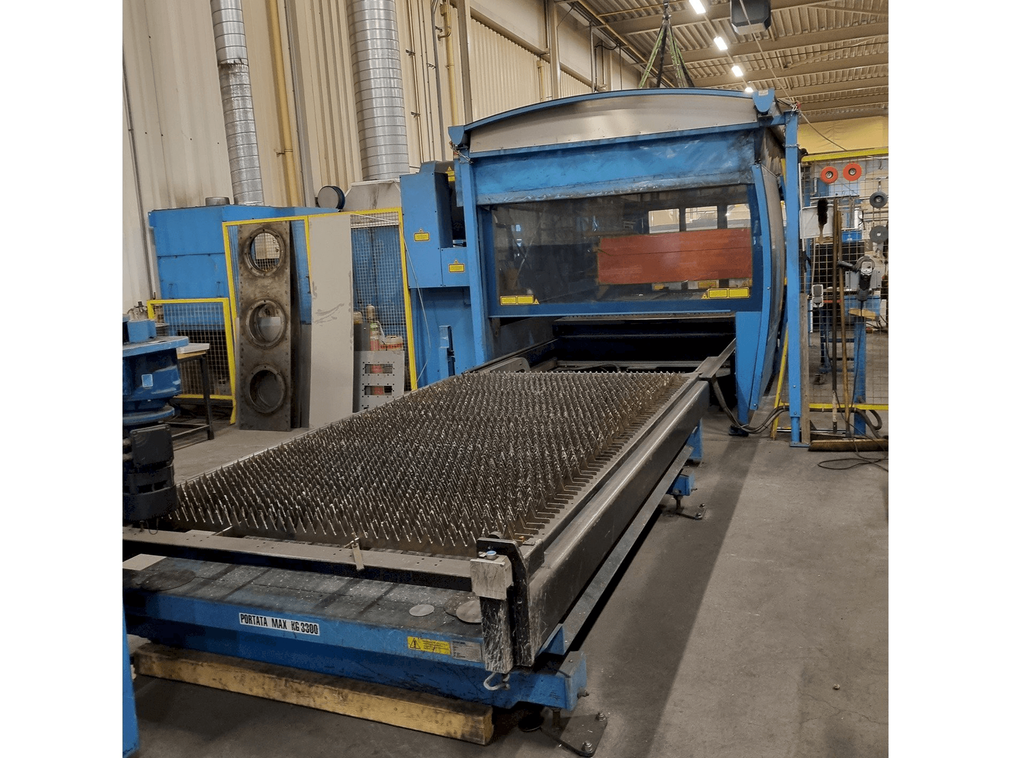 Prima Power Platino 1530HS 3,0kW CO2 Mašinos vaizdas iš priekio