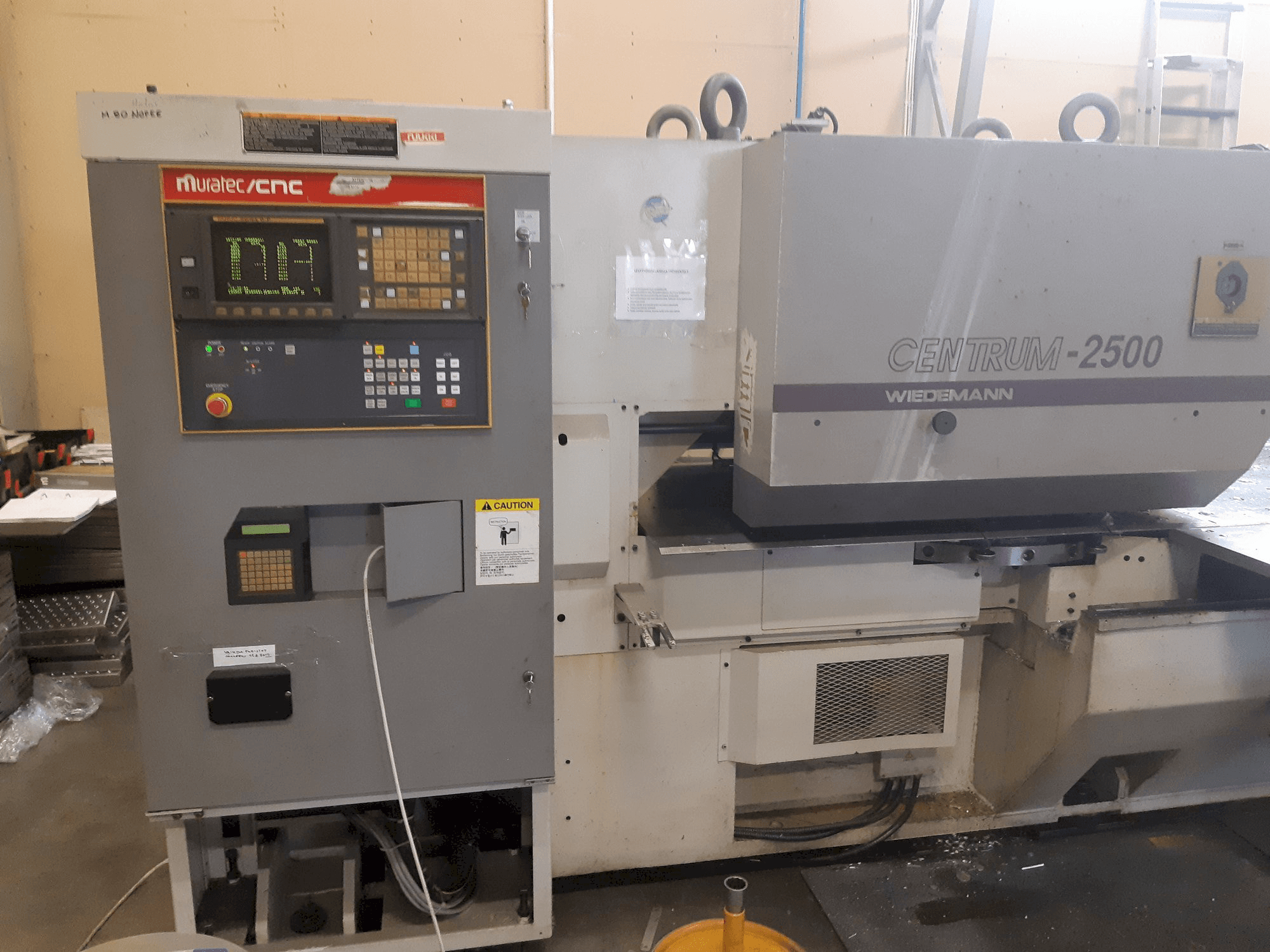 Murata Wiedemann C-2500 Mašinos vaizdas iš priekio