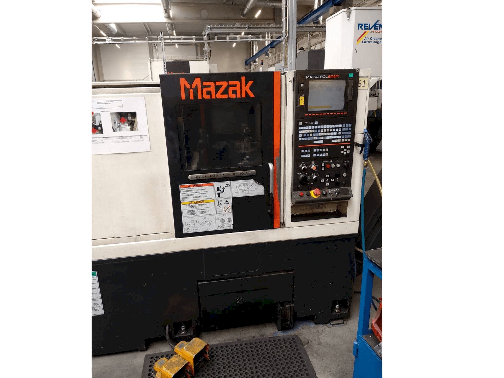 Mazak Quick Turn Smart 100 S Mašinos vaizdas iš priekio