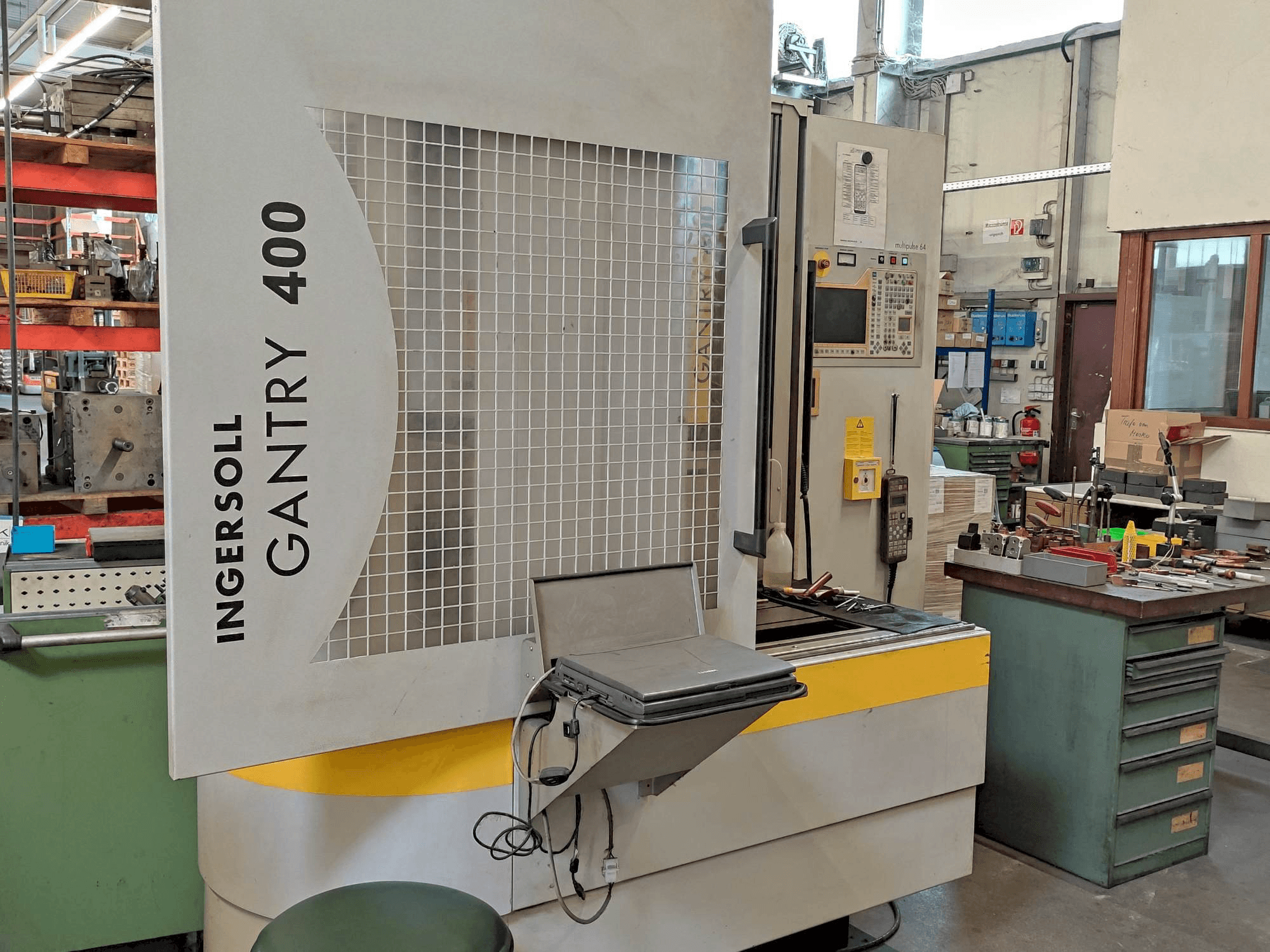 INGERSOLL GANTRY 400 Mašinos vaizdas iš priekio