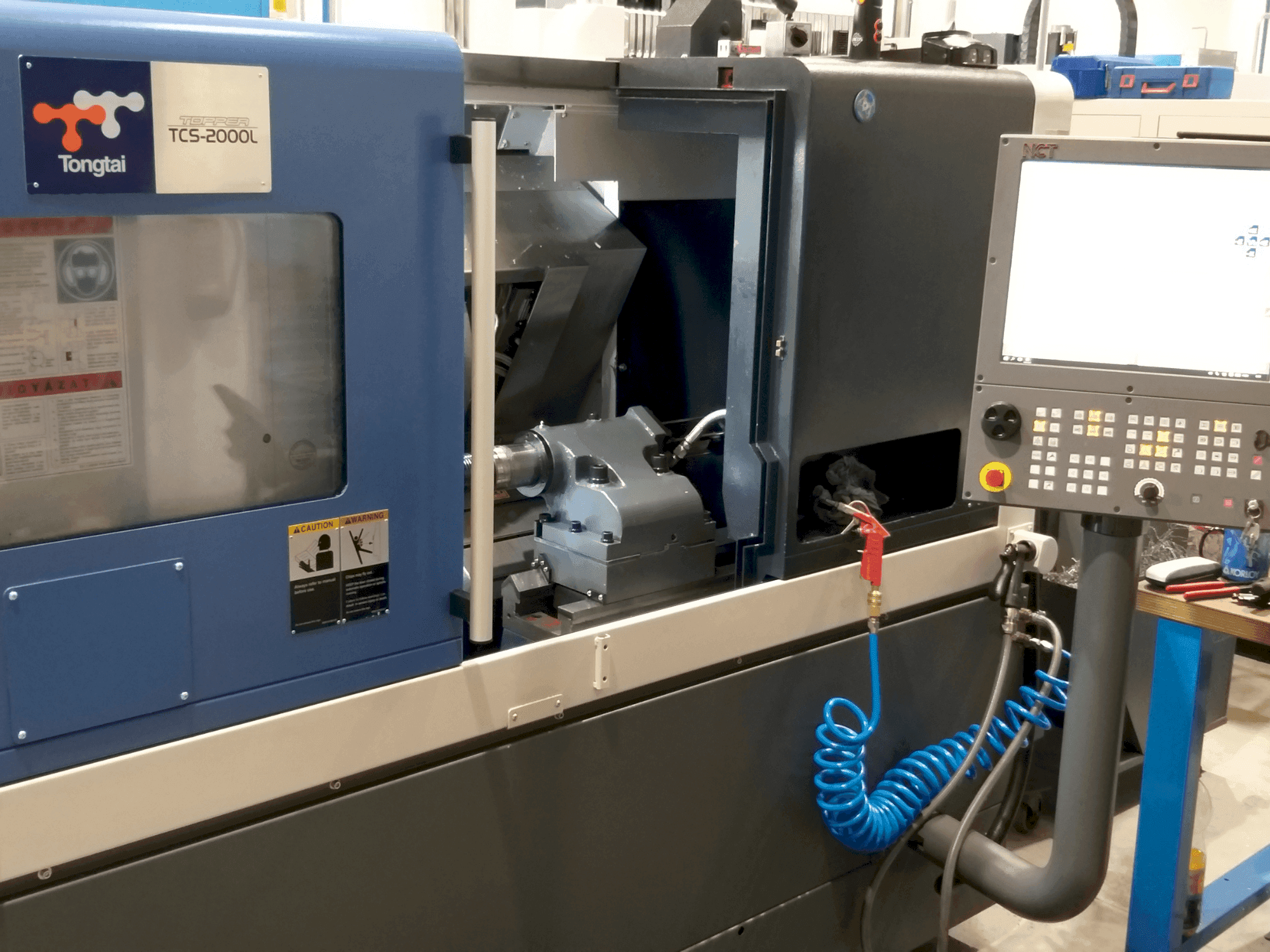 Tongtai TCS2000LDT Mašinos vaizdas iš priekio