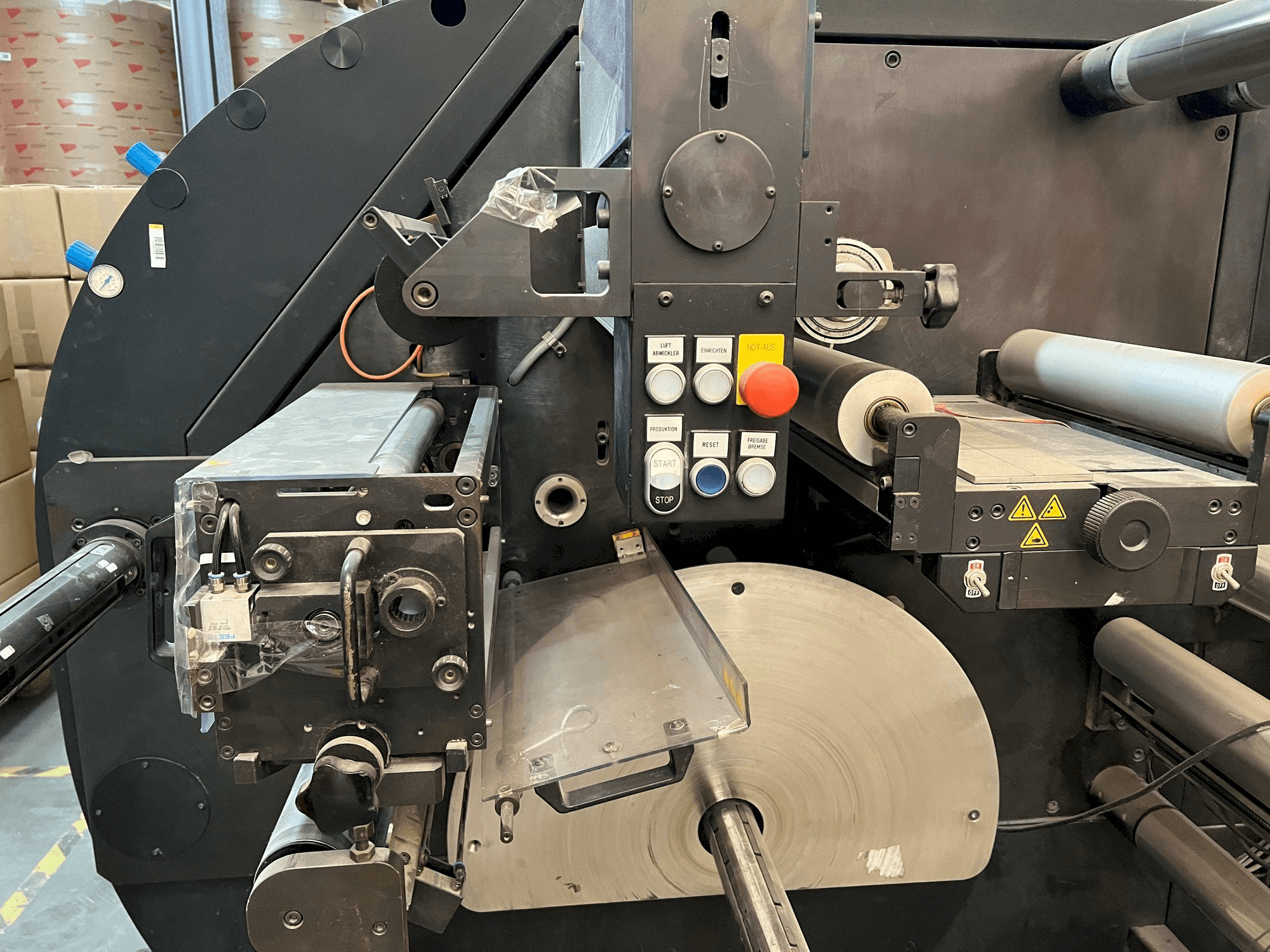 FLEXOR 380B Mašinos vaizdas iš priekio